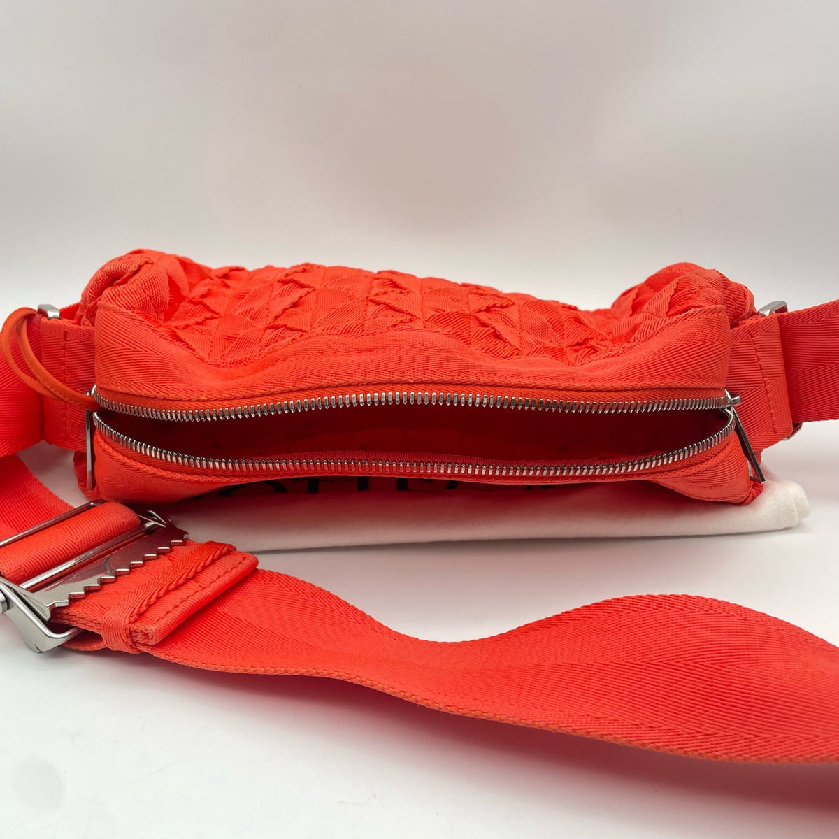 Bottega Veneta - Woven Crossbody Bag - Synthetic - Red