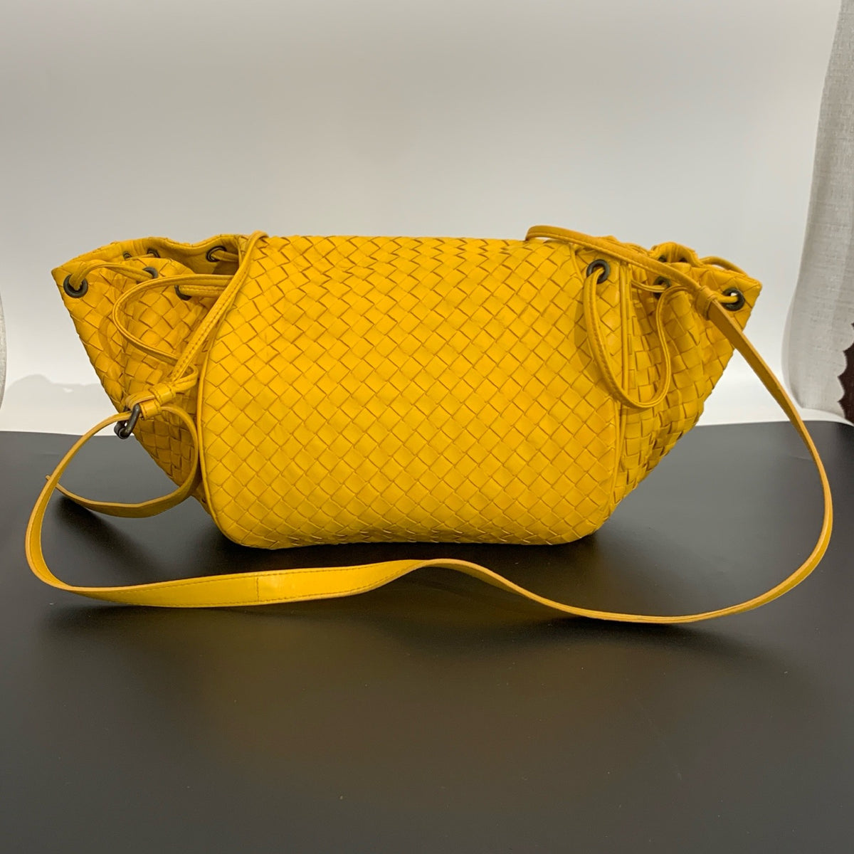 Bottega Veneta - Woven Drawstring Crossbody Bag - Leather - Yellow - (Small)