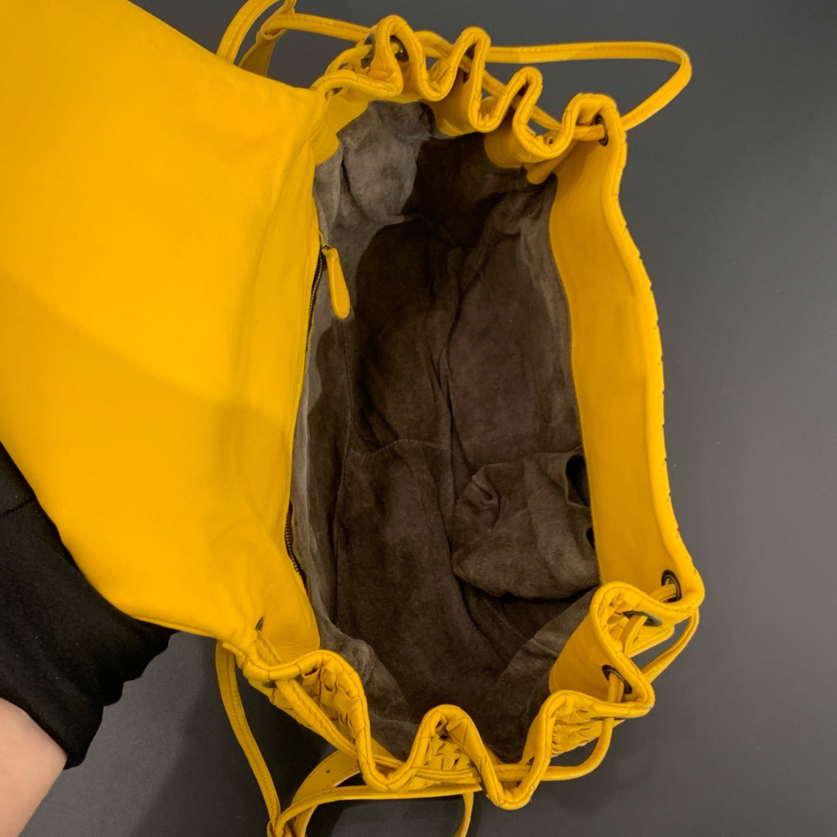 Bottega Veneta - Woven Drawstring Crossbody Bag - Leather - Yellow - (Small)