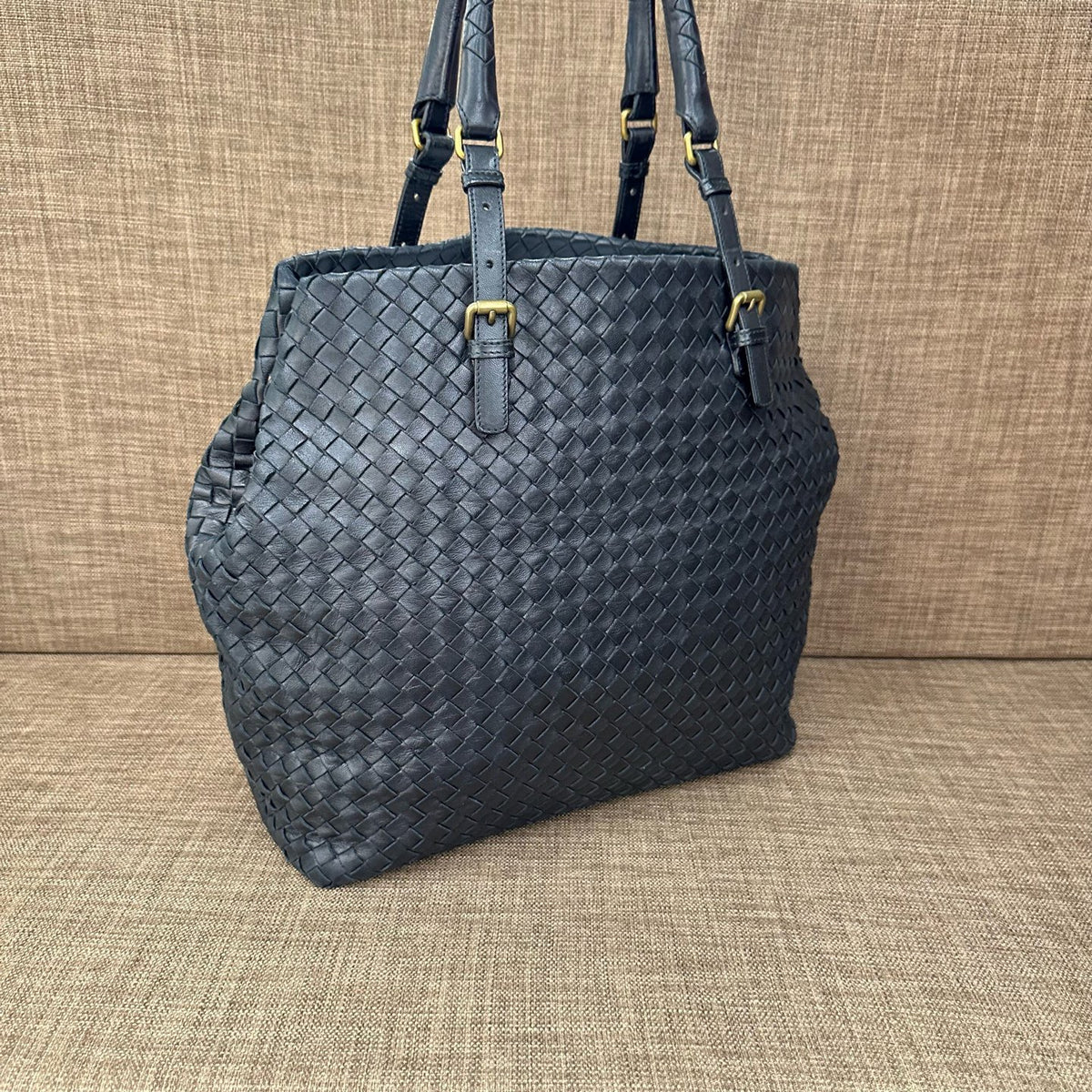 Bottega Veneta - Woven Tote - Leather - Black - (medium)