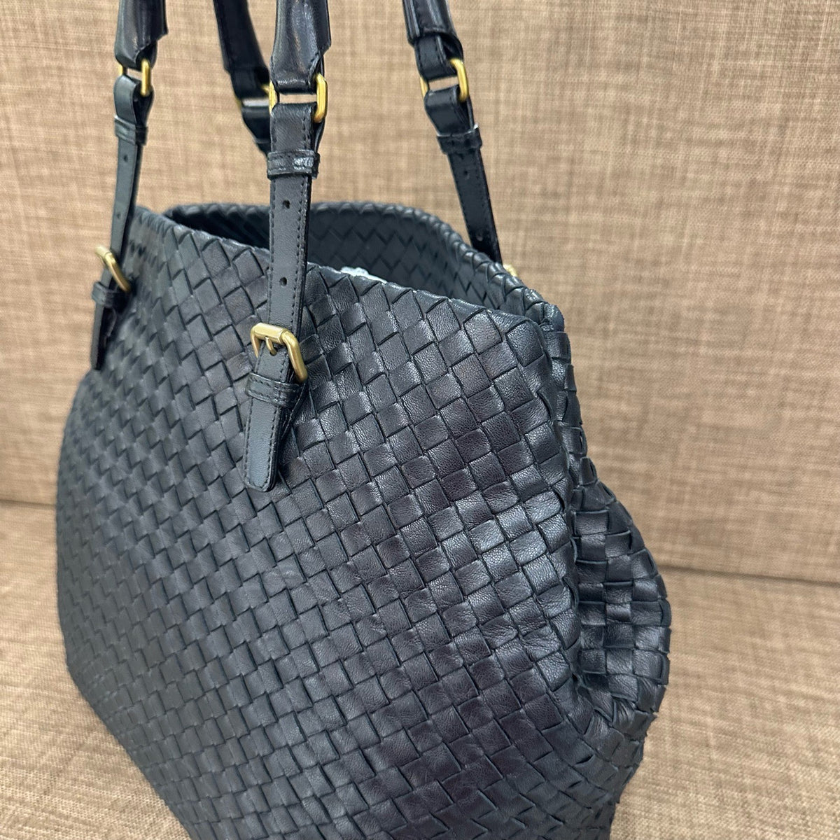 Bottega Veneta - Woven Tote - Leather - Black - (medium)