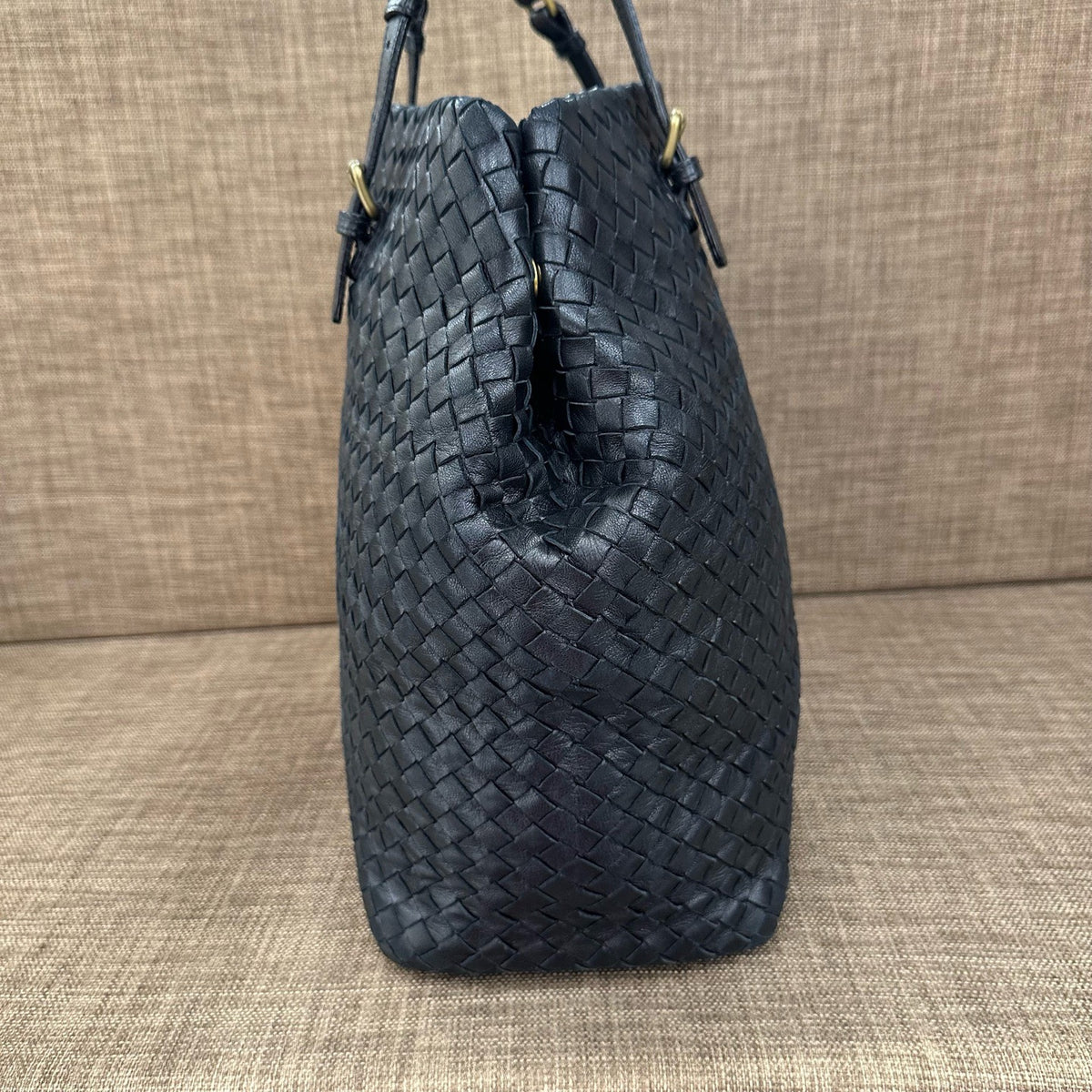 Bottega Veneta - Woven Tote - Leather - Black - (medium)
