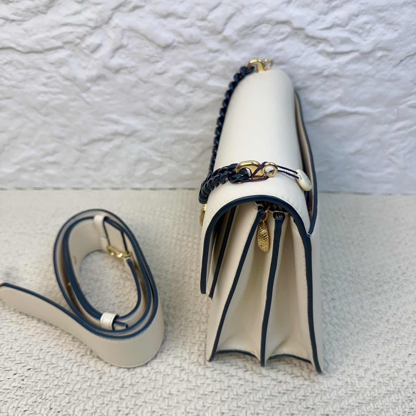 Bulgari - Serpenti - Leather - Beige - (mini)