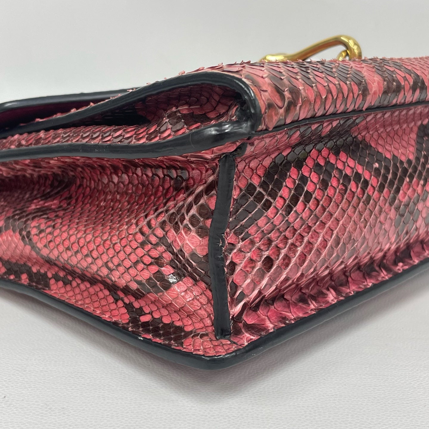 Burberry - Envelope Messenger Bag - Snakeskin leather - Pink - (small)