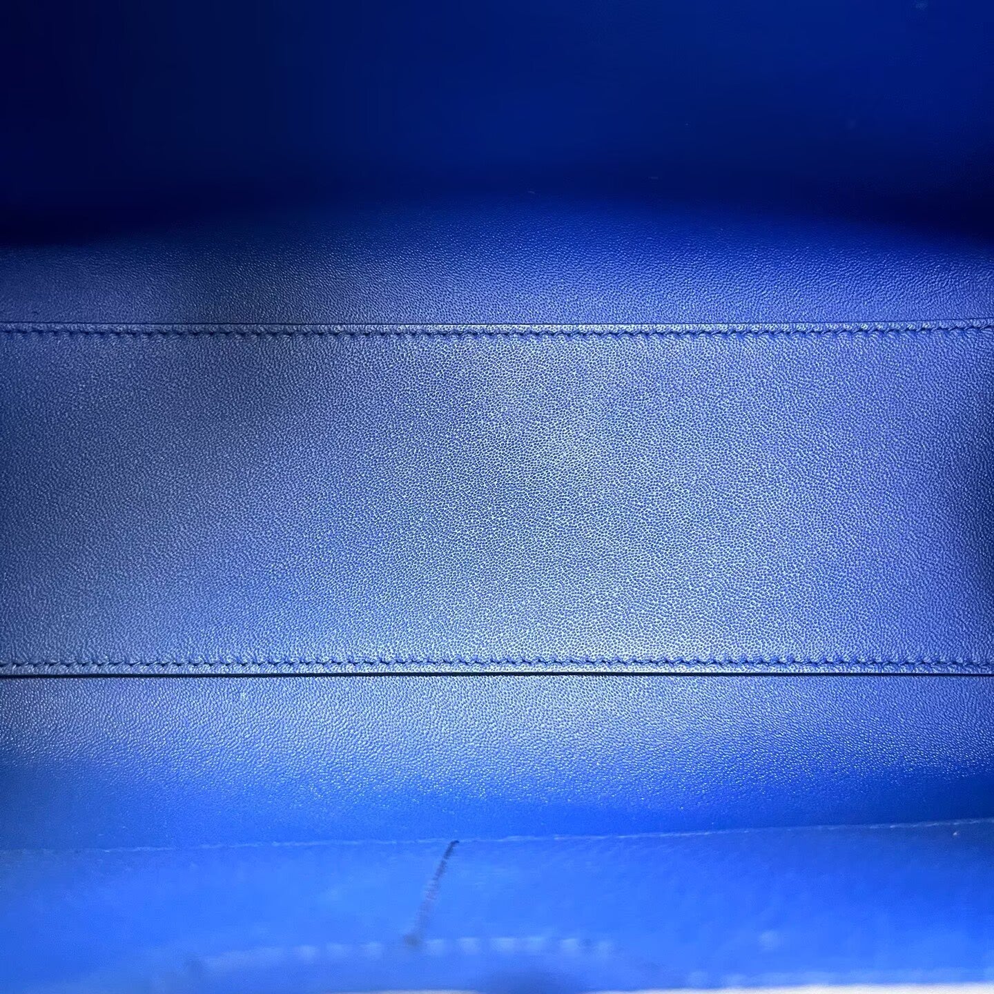 Burberry - Frances - Pebbled calfskin leather - Blue - (small)