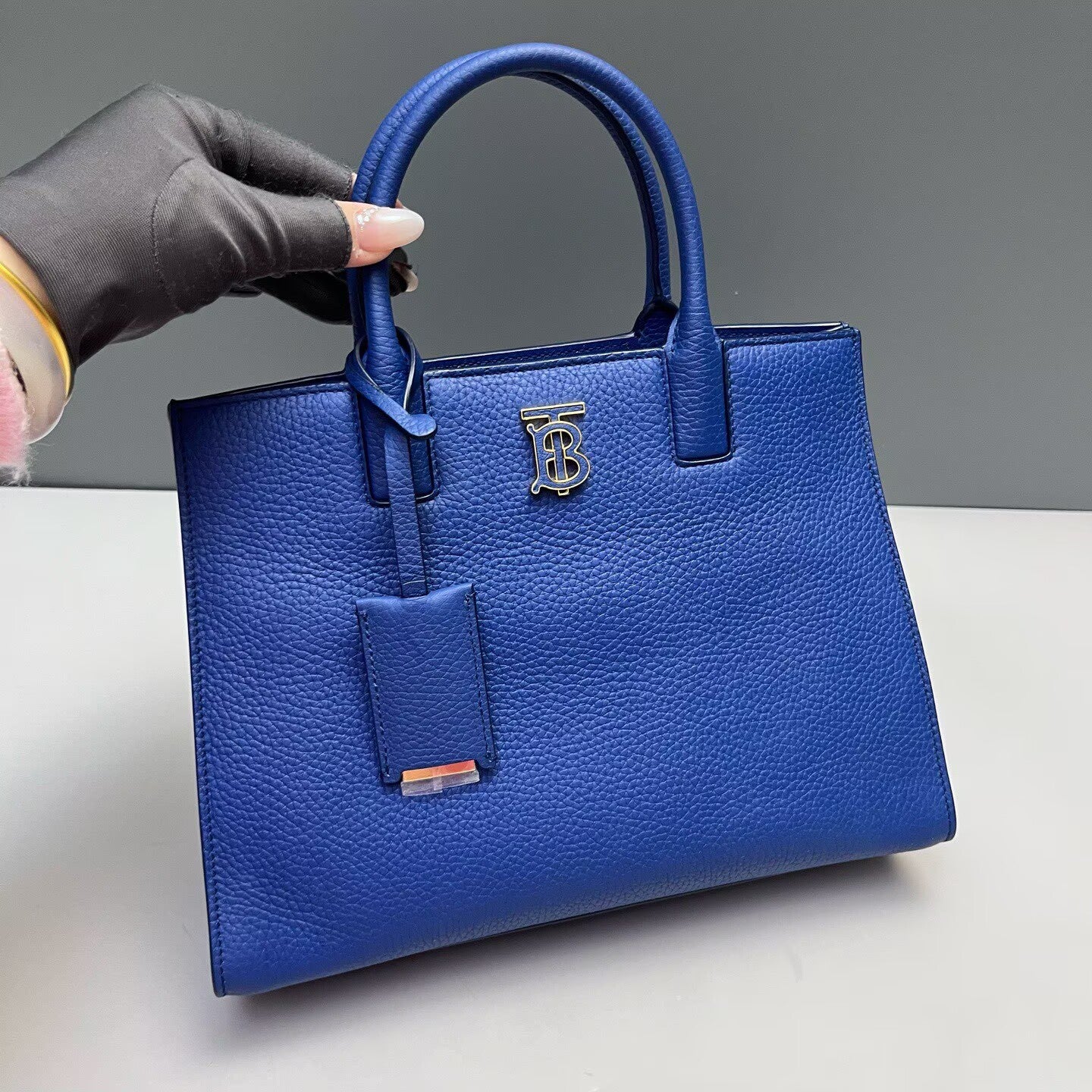 Burberry - Frances - Pebbled calfskin leather - Blue - (small)