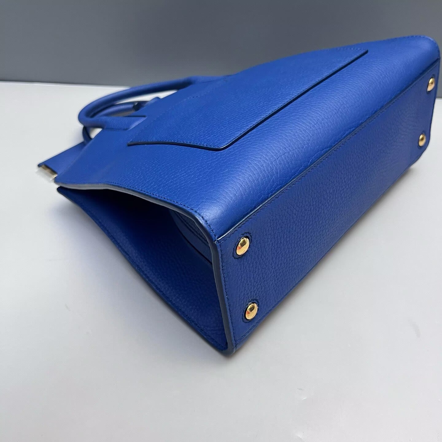 Burberry - Frances - Pebbled calfskin leather - Blue - (small)