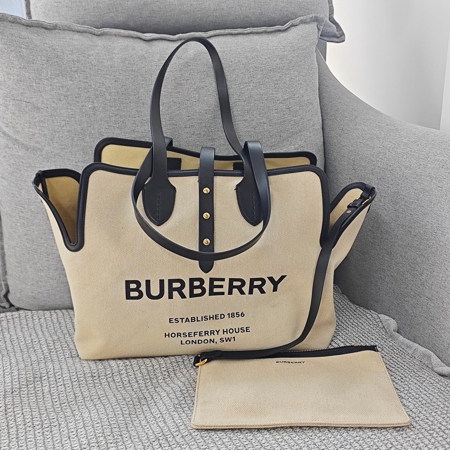Burberry - Freya Tote - Cotton - Beige - (medium)