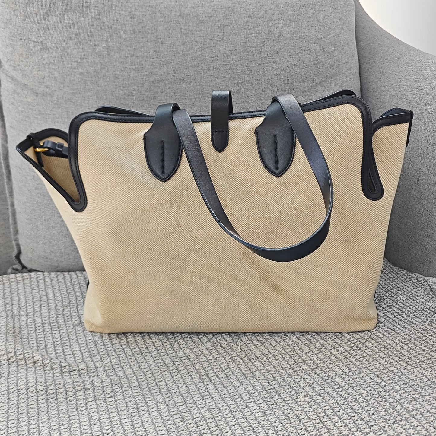 Burberry - Freya Tote - Cotton - Beige - (Medium)