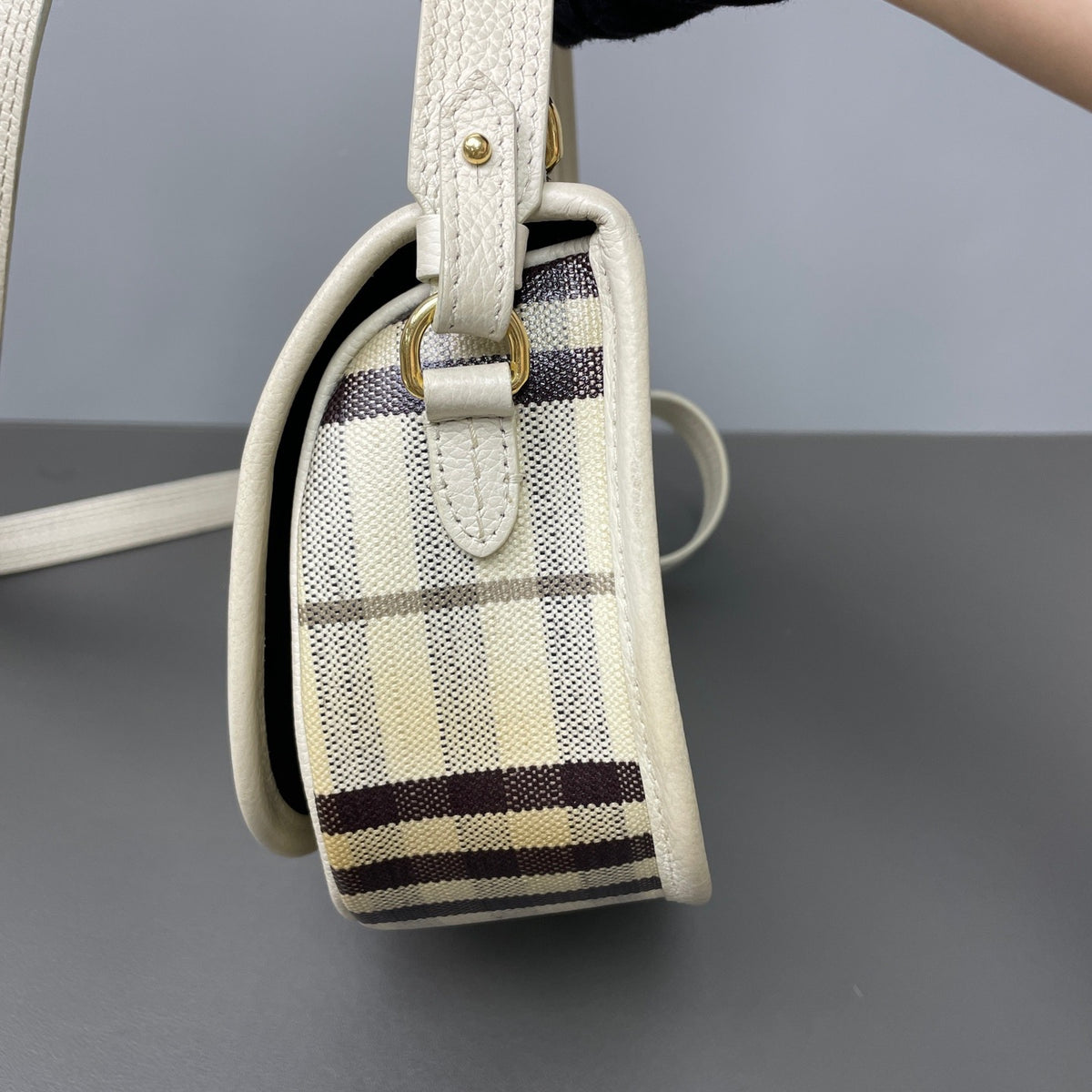 Burberry - Highlands Check Crossbody Bag - Cloth - Beige - (small)