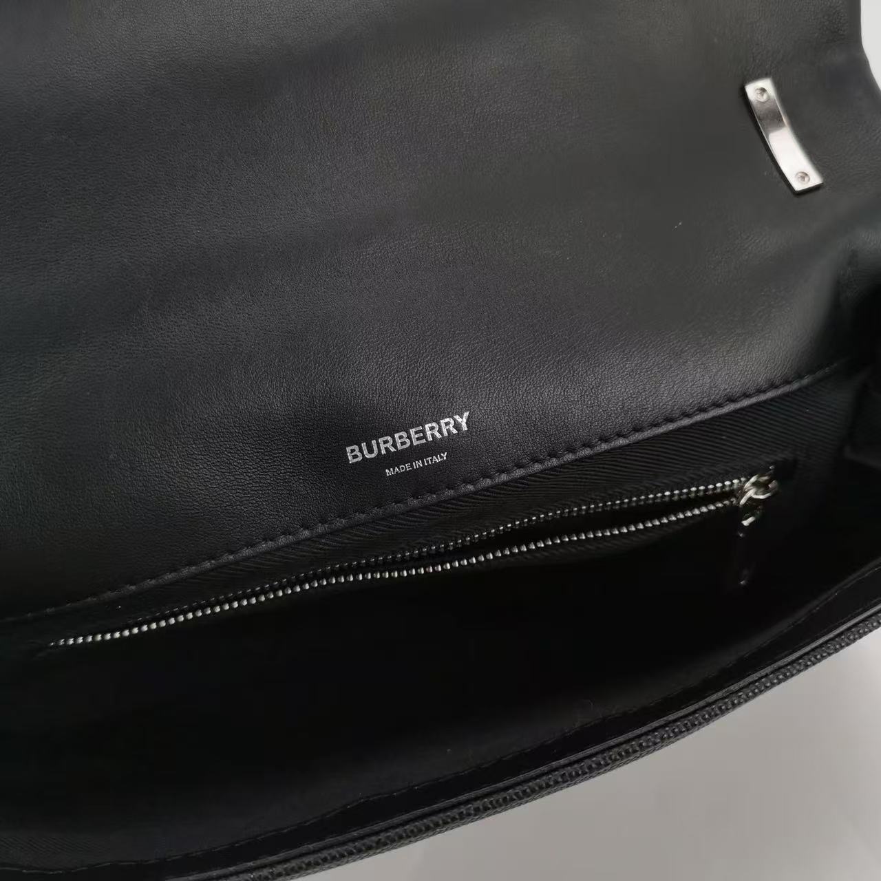 Burberry - Lola Bag - Grained leather - Black with Silver-Tone Hardware - (Medium)