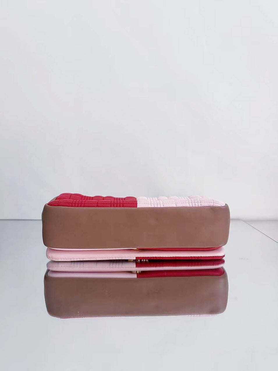 Burberry - Lola Bag - Lambskin leather - Red and Pink - (Small)