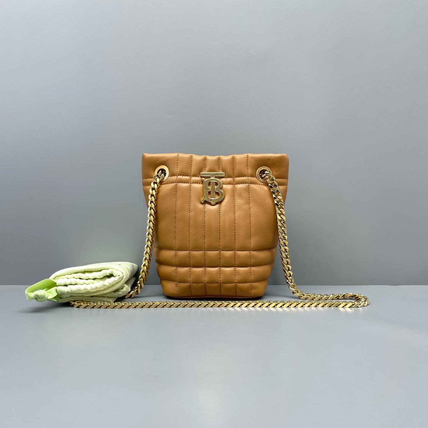 Burberry - Lola Bucket Bag - Leather - Caramel - (Mini)