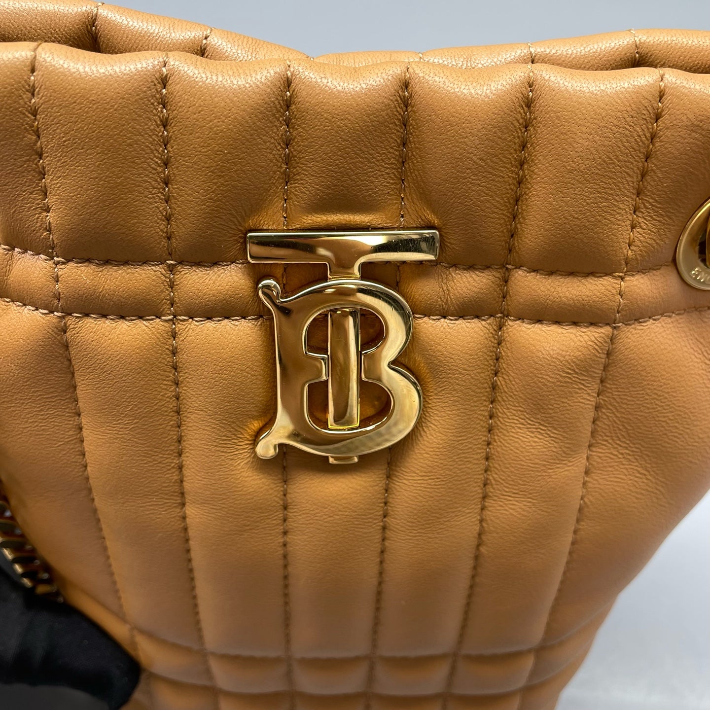 Burberry - Lola Bucket Bag - Leather - Caramel - (Mini)