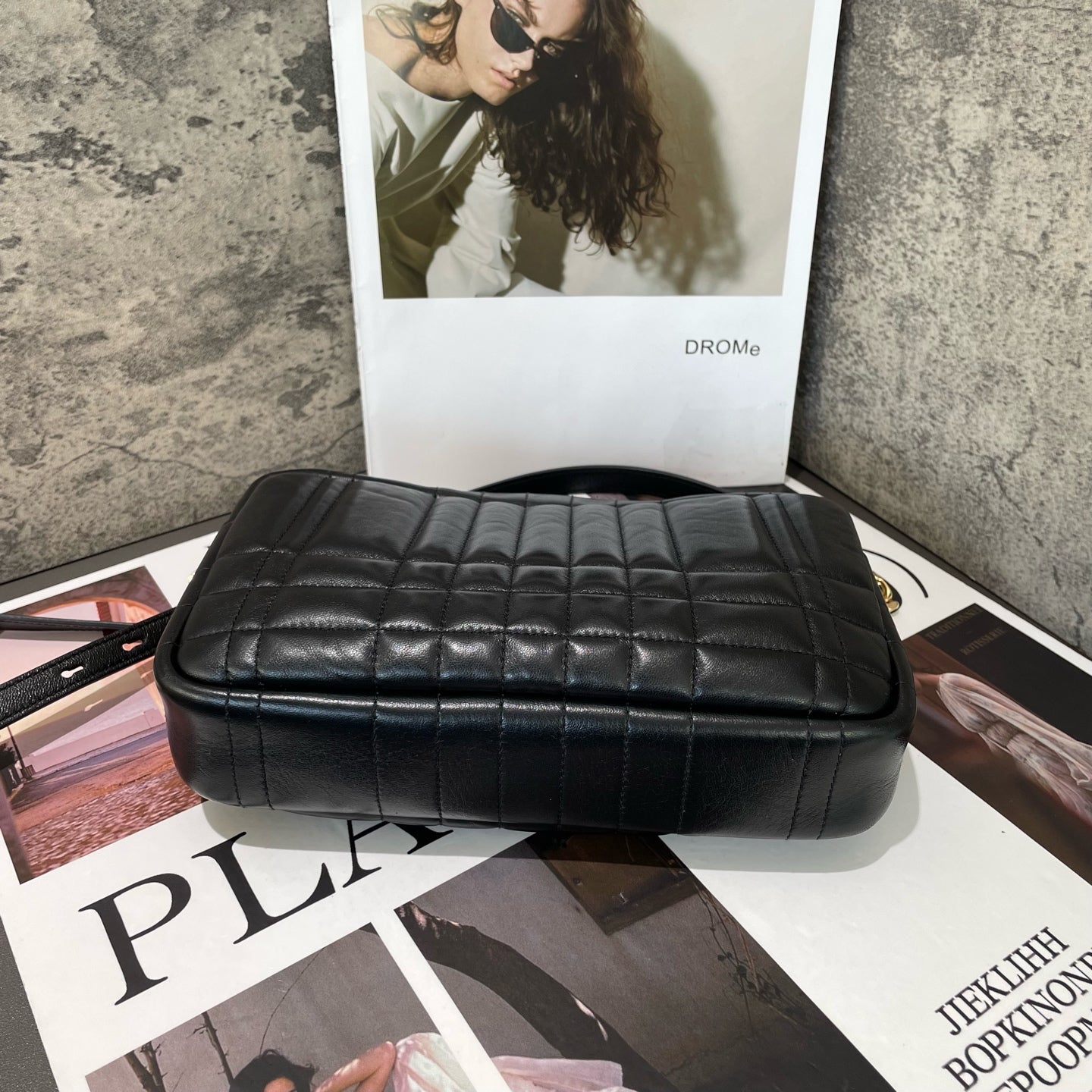Burberry - Lola Camera Bag - Leather - Black - (small)
