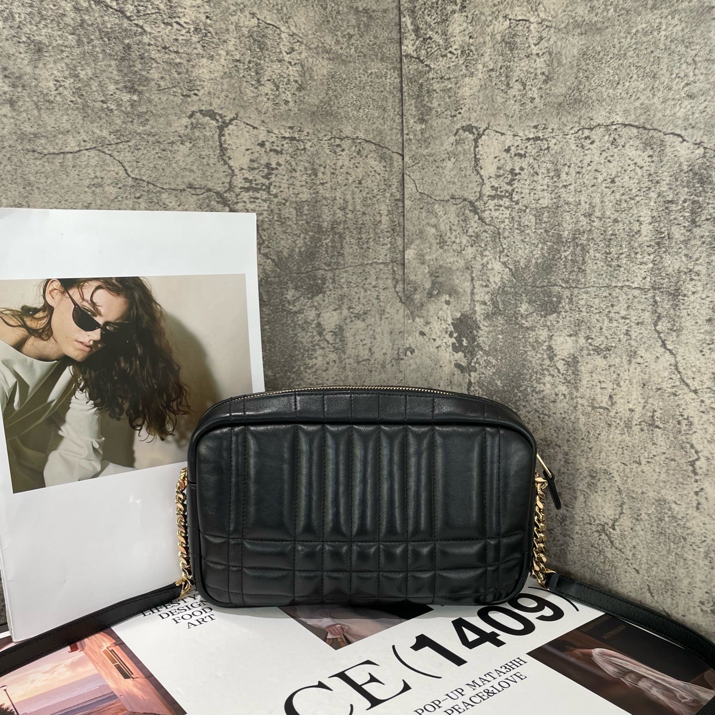 Burberry - Lola Camera Bag - Leather - Black - (small)