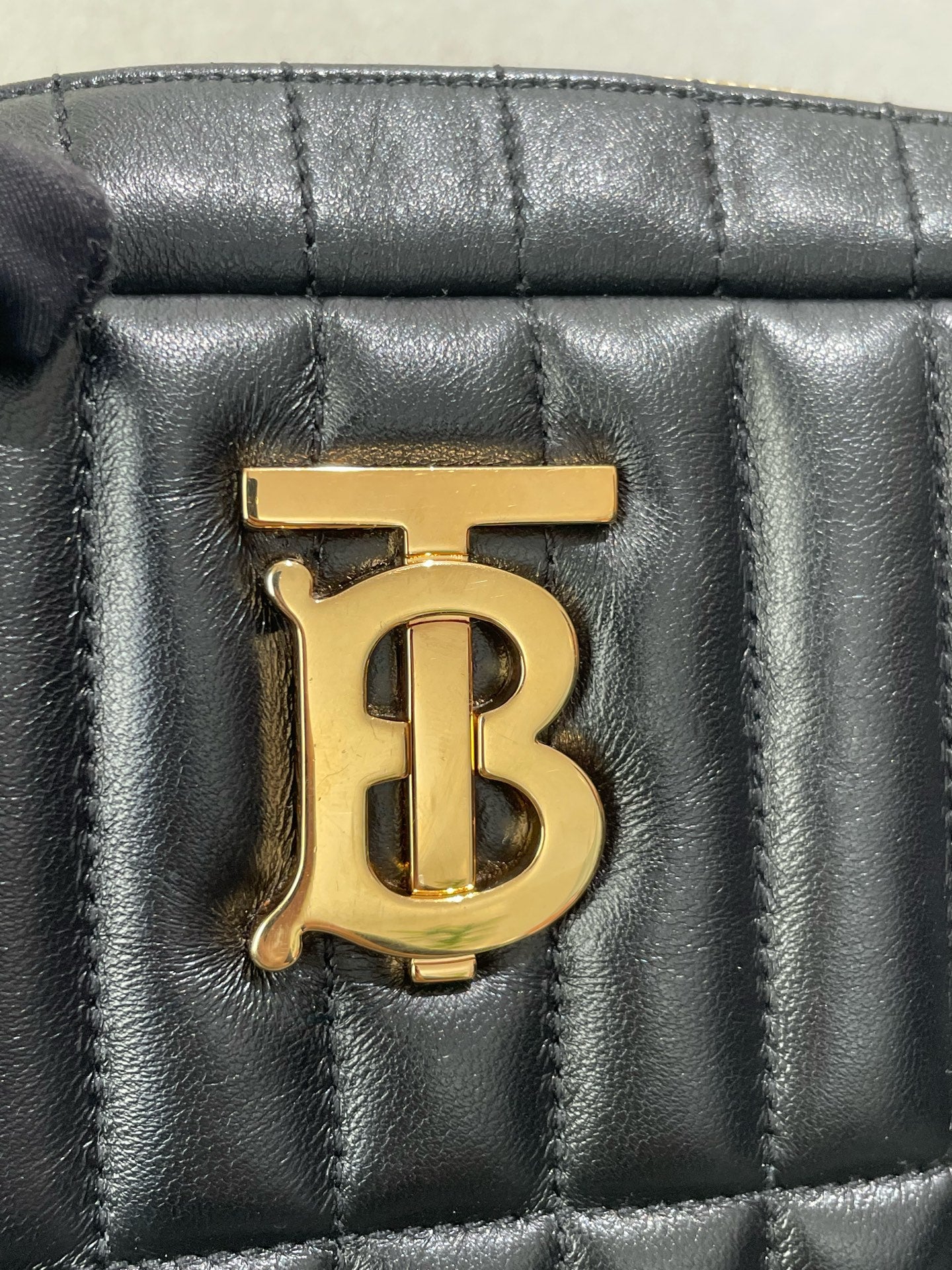 Burberry - Lola Camera Bag - Leather - Black - (small)
