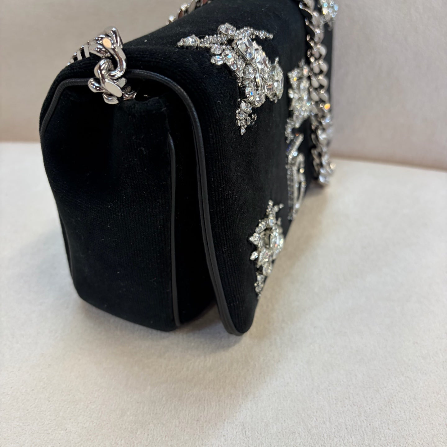 Burberry - Lola - Velvet - Black - (small)