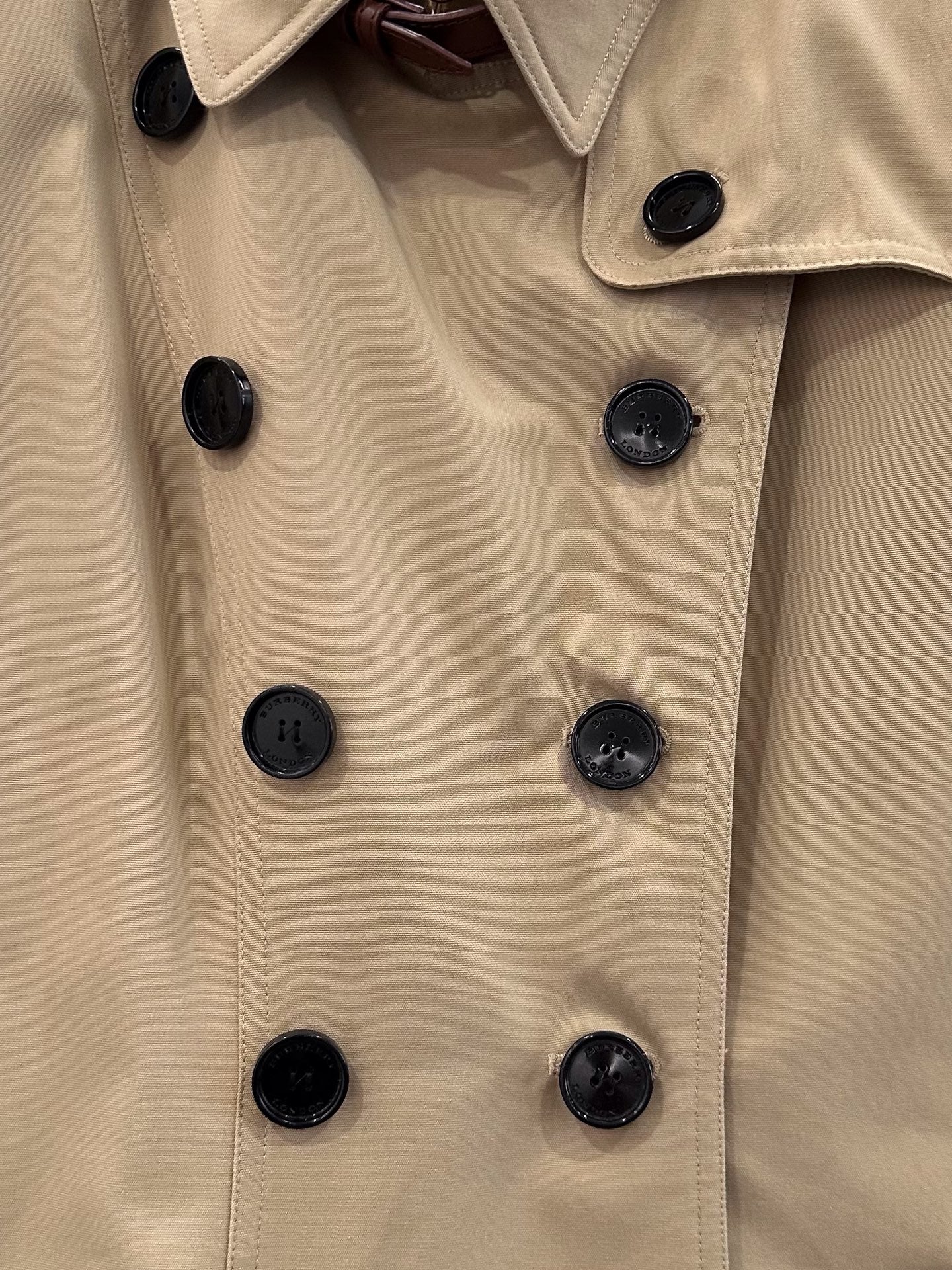 Burberry - London - Polyester - Beige - (6)