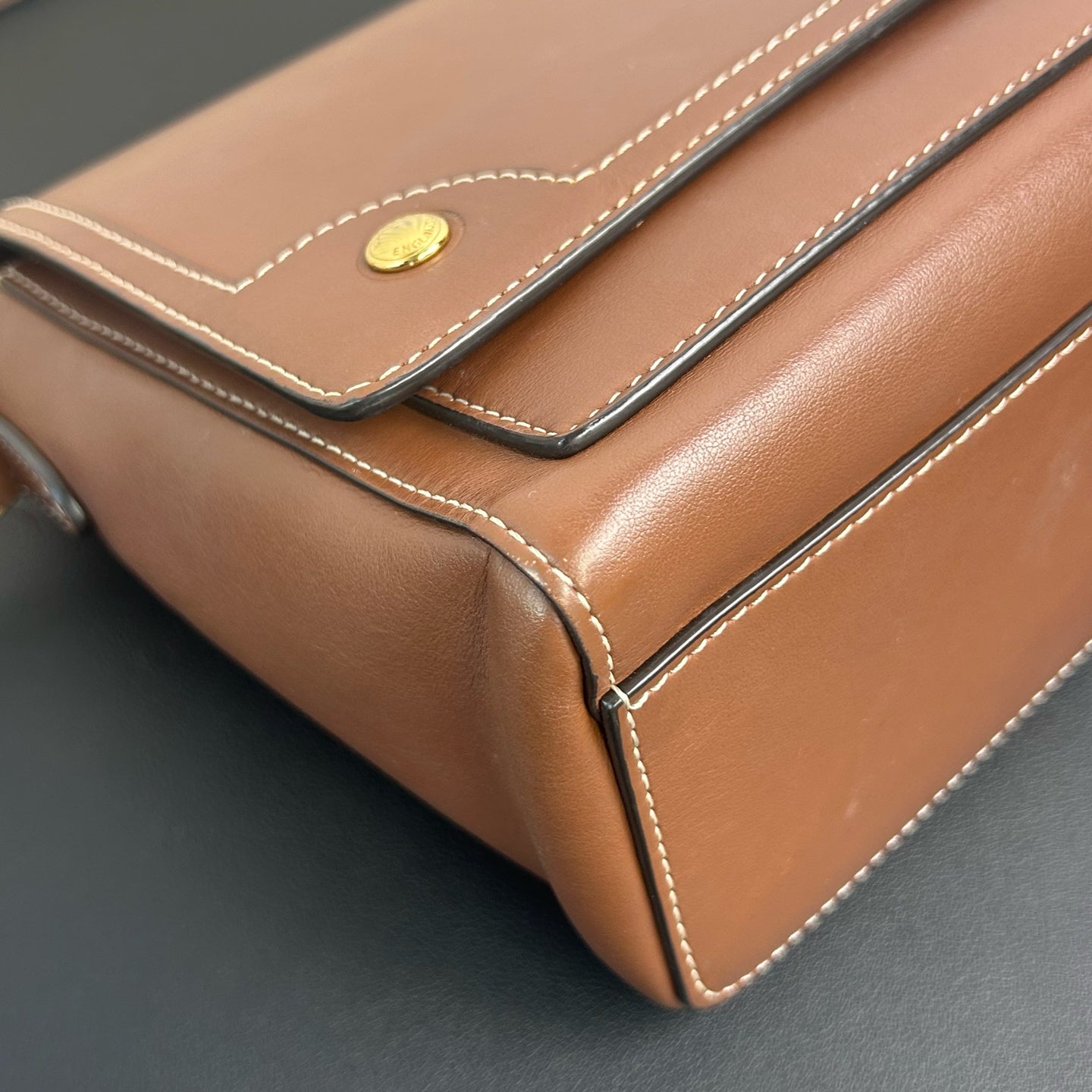 Burberry - Note Messenger Bag - Leather - Brown - (medium)
