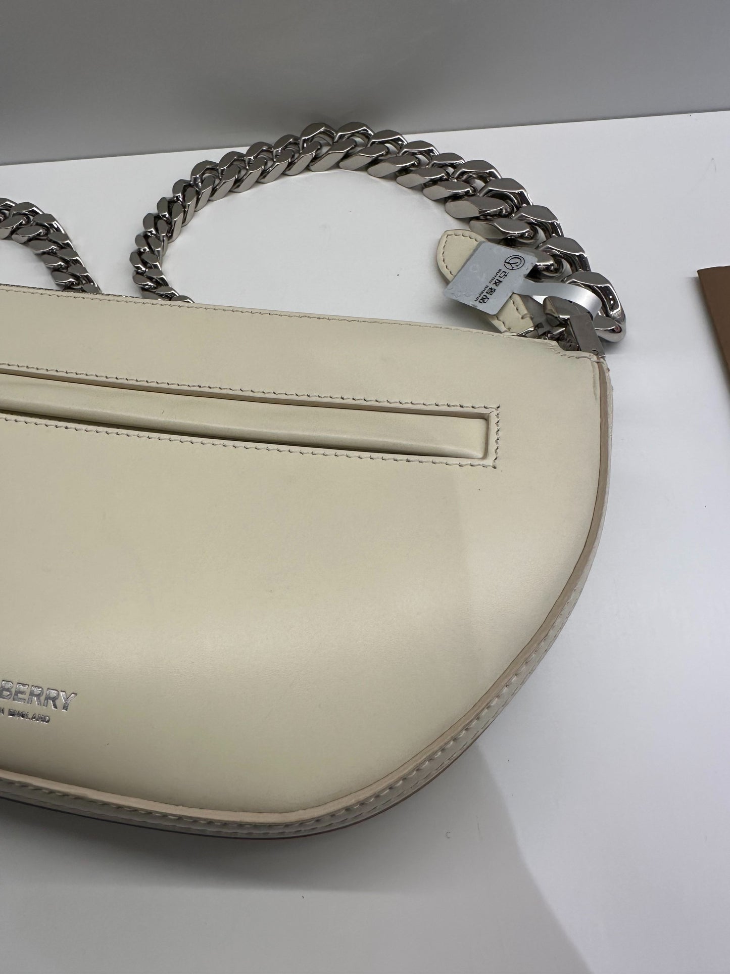 Burberry - Olympia - Leather - Beige