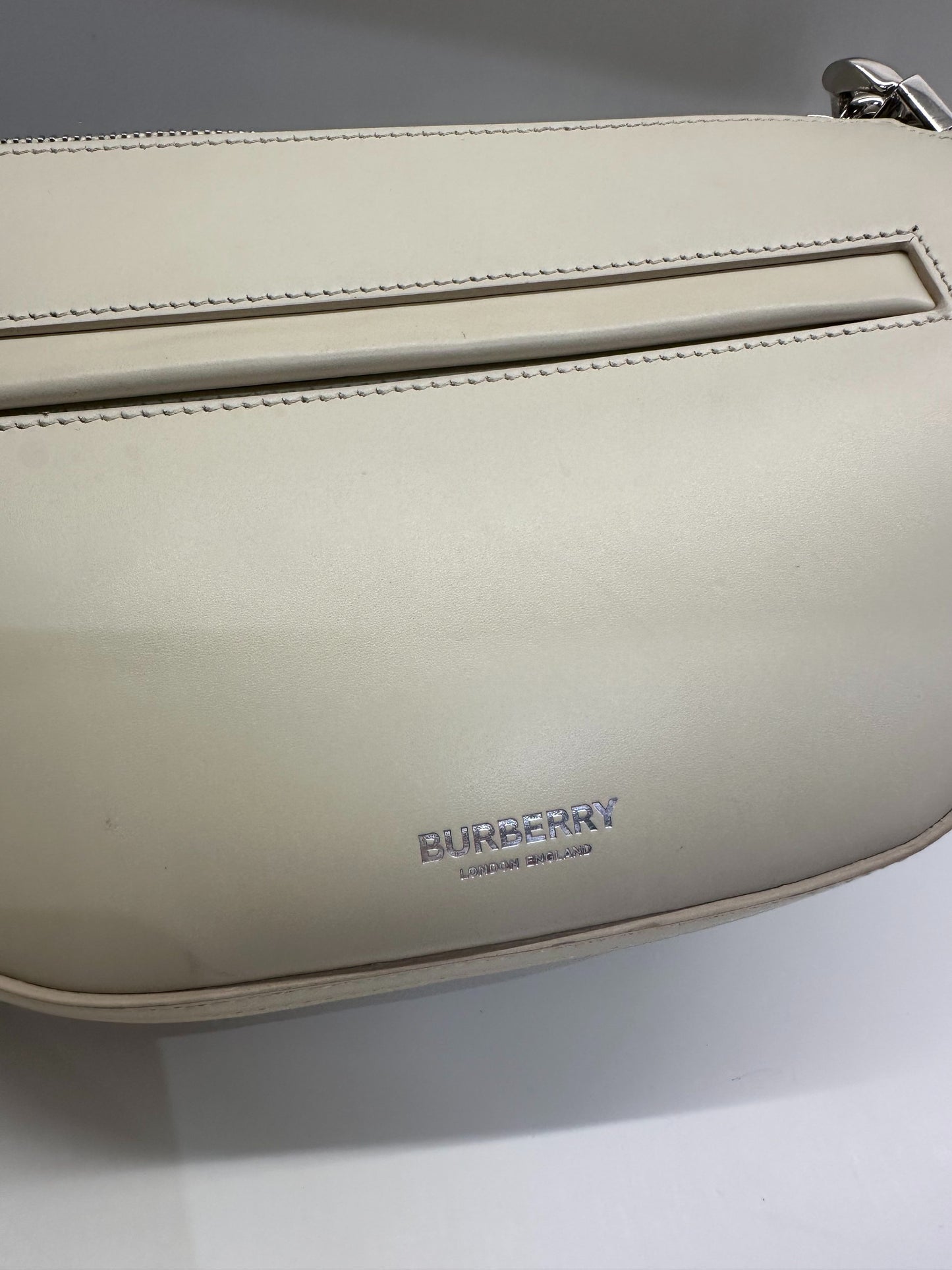 Burberry - Olympia - Leather - Beige