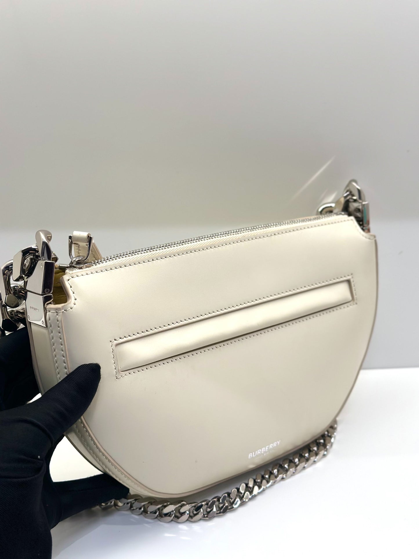 Burberry - Olympia - Leather - Beige
