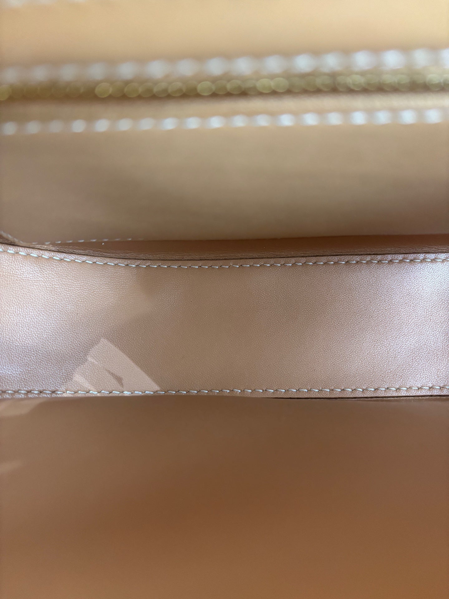 Burberry - Olympia - Leather - Beige