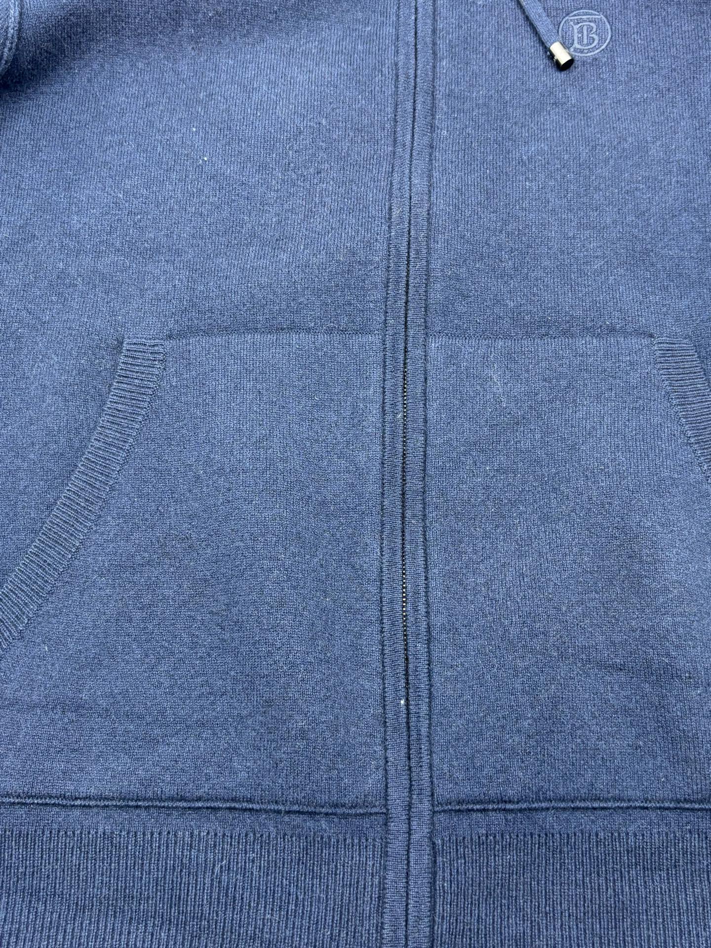 Burberry - Other - Cashmere - Navy - (XL)