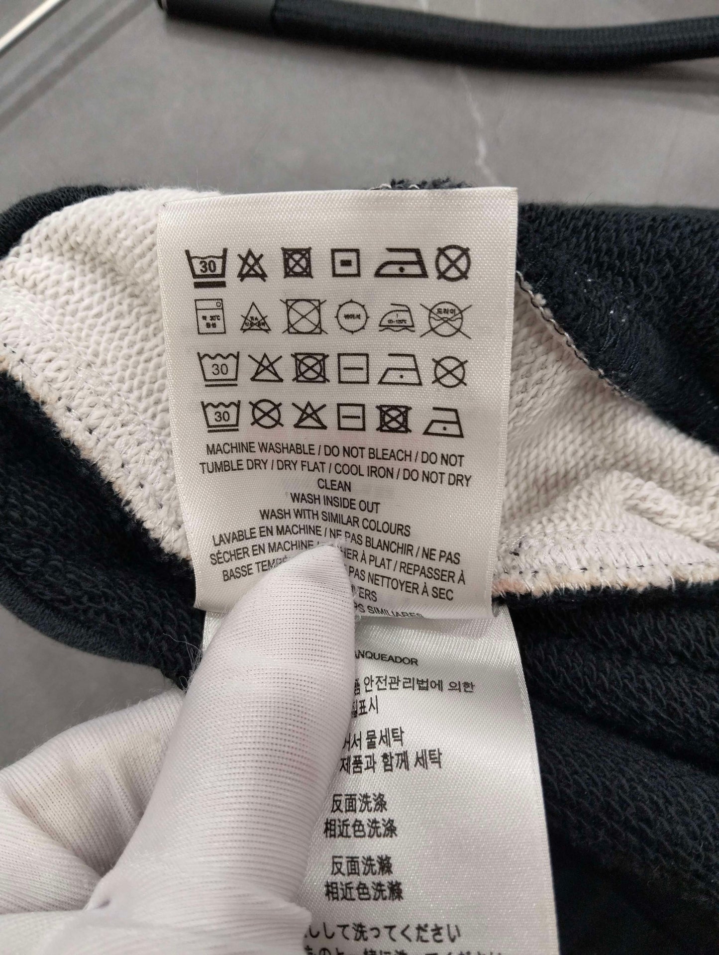 Burberry - Other - Cotton - Black - (L)