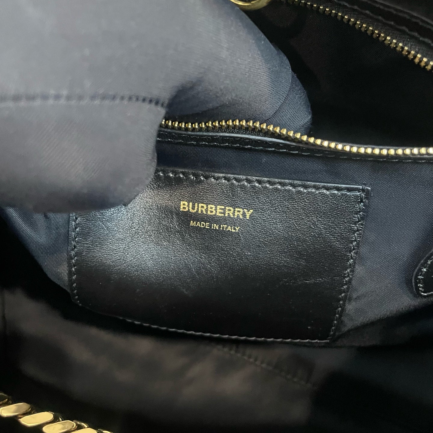 Burberry - Other - Leather - Black - (medium)