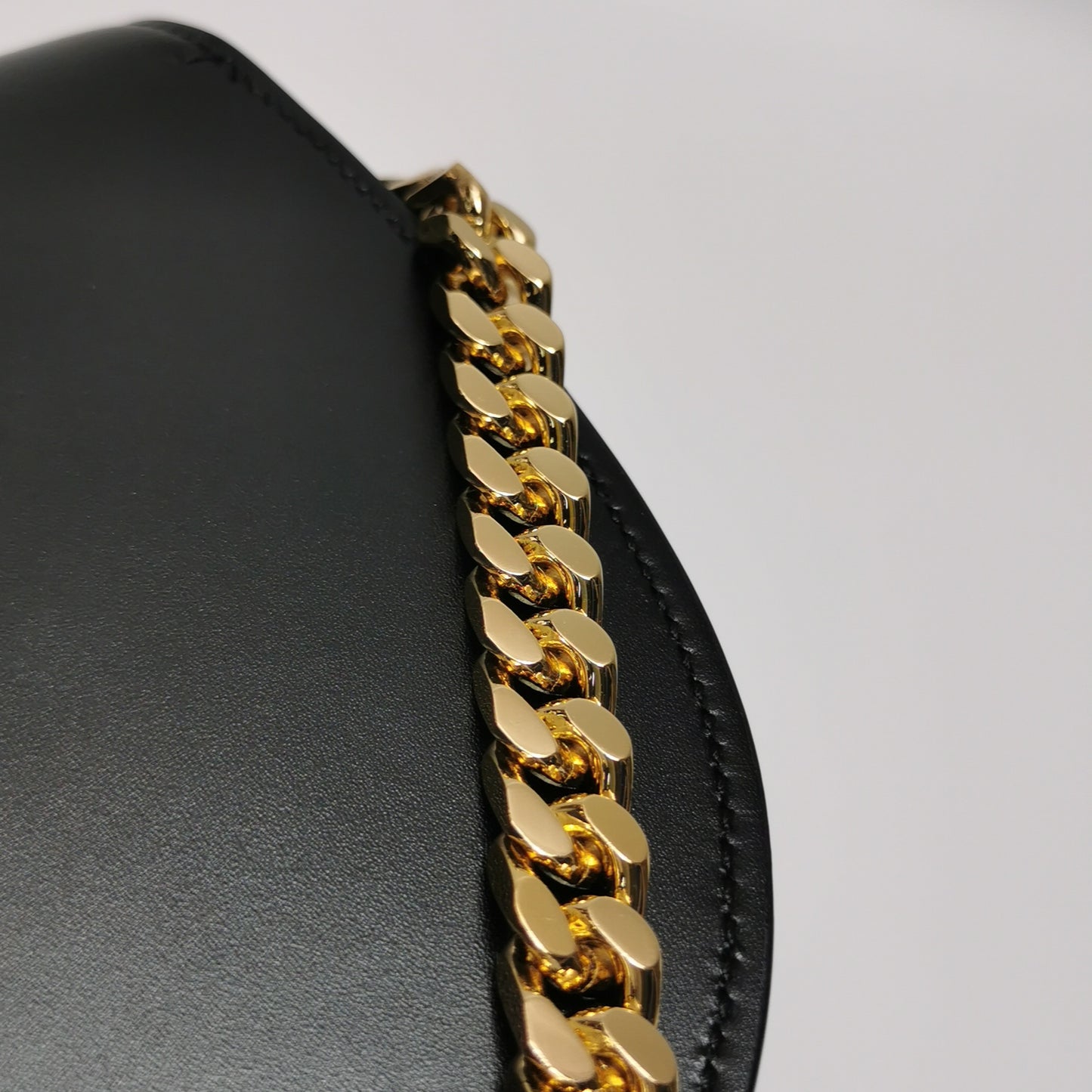 Burberry - Other - Leather - Black - (mini)