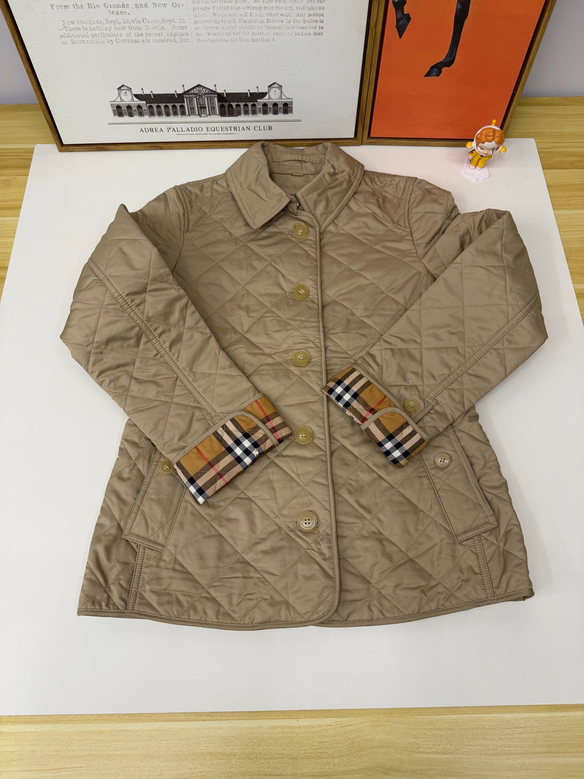 Burberry - Other - Polyester - Beige - (M)