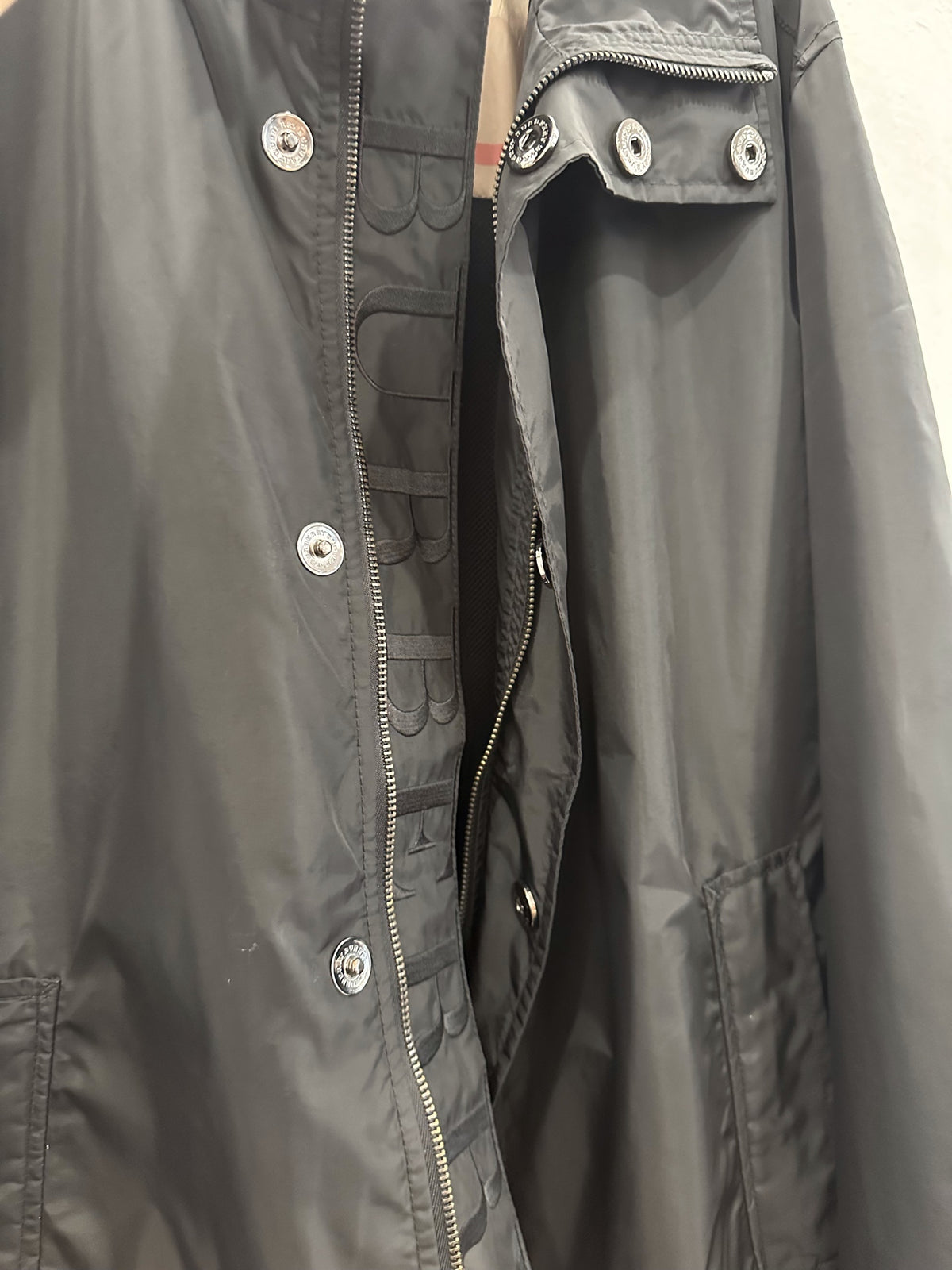 Burberry - Other - Polyester - Black - (L)
