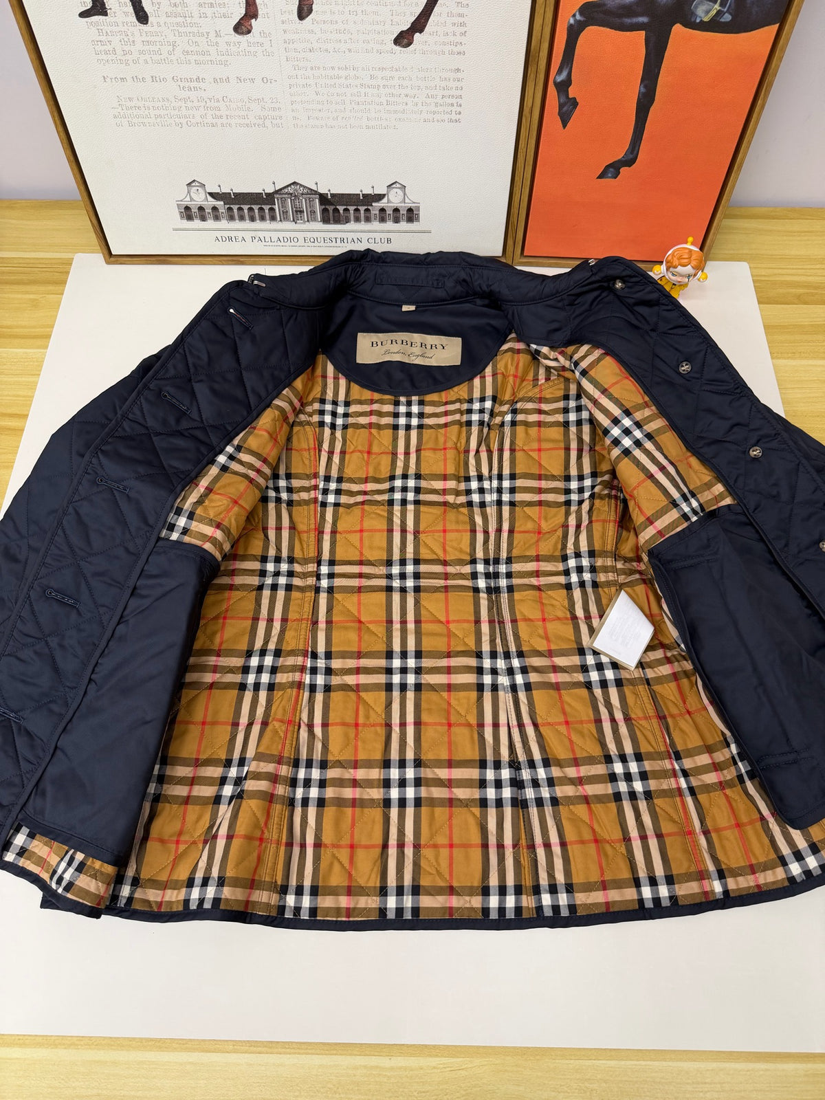 Burberry - Other - Polyester - Navy - (M)