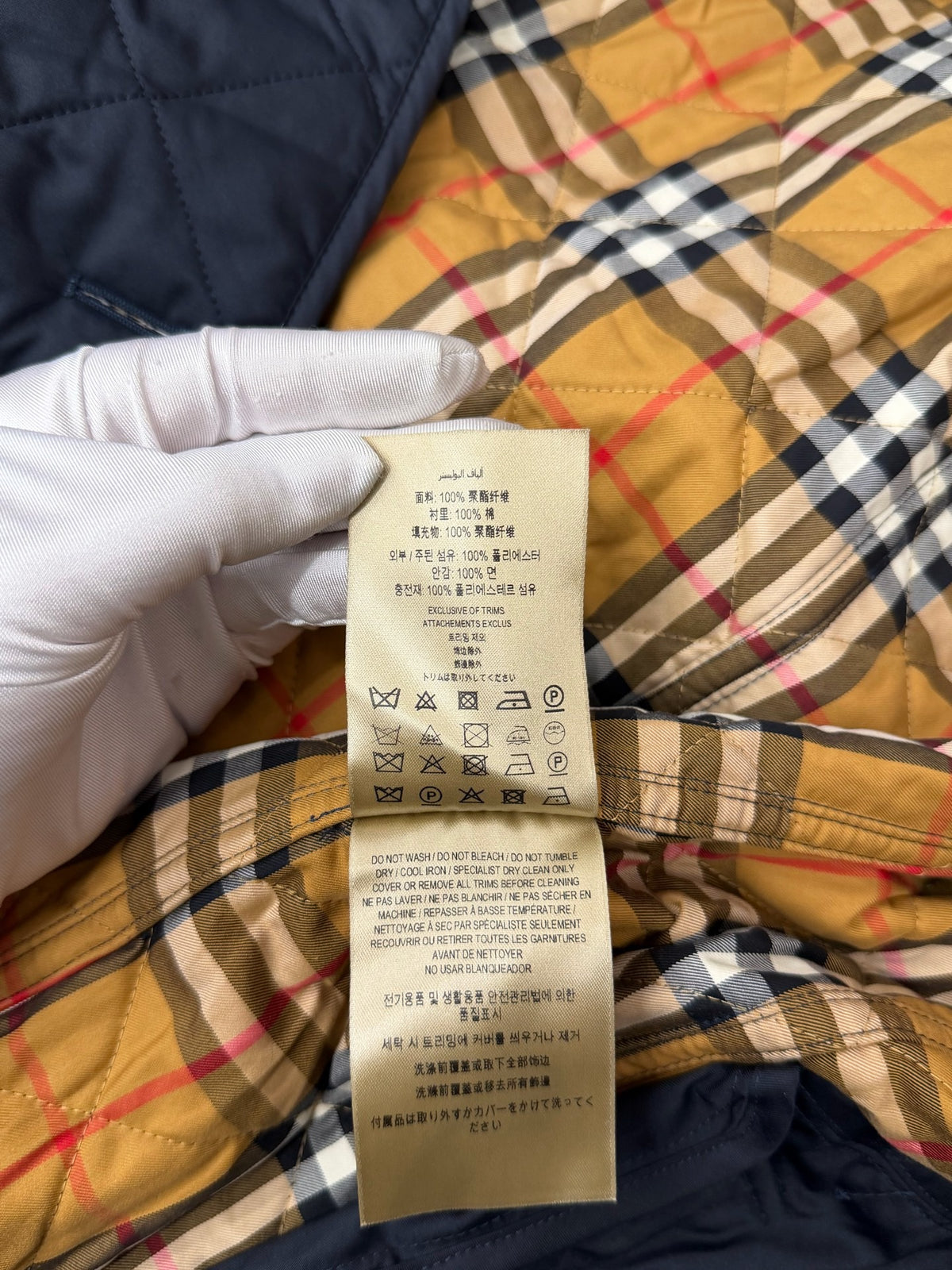 Burberry - Other - Polyester - Navy - (M)