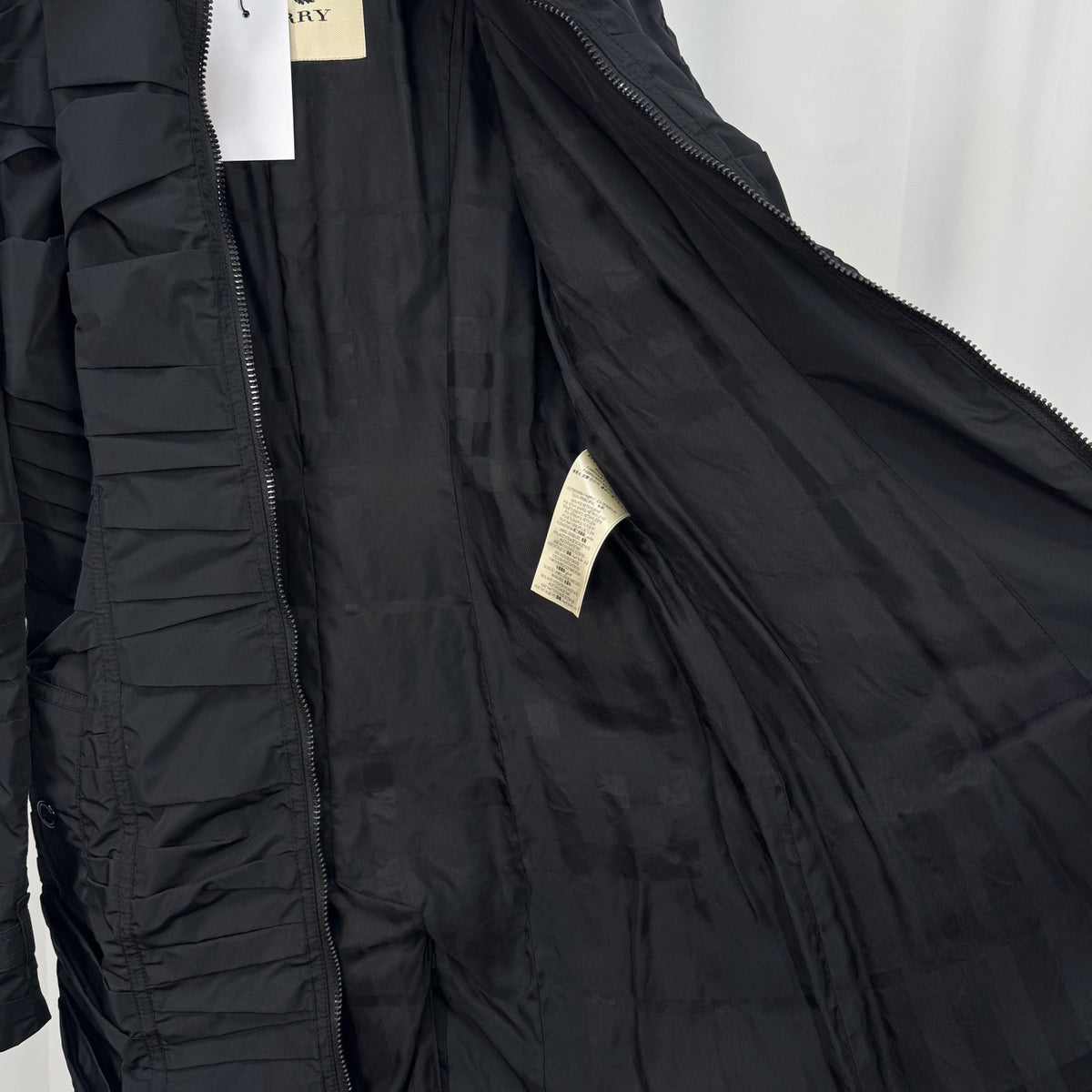 Burberry - Other - Synthetic - Black - (8)