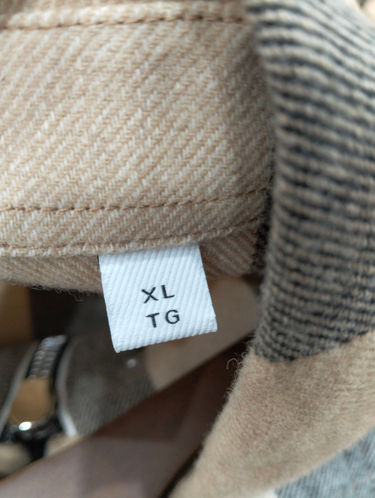 Burberry - Other - Wool - Beige - (XL)