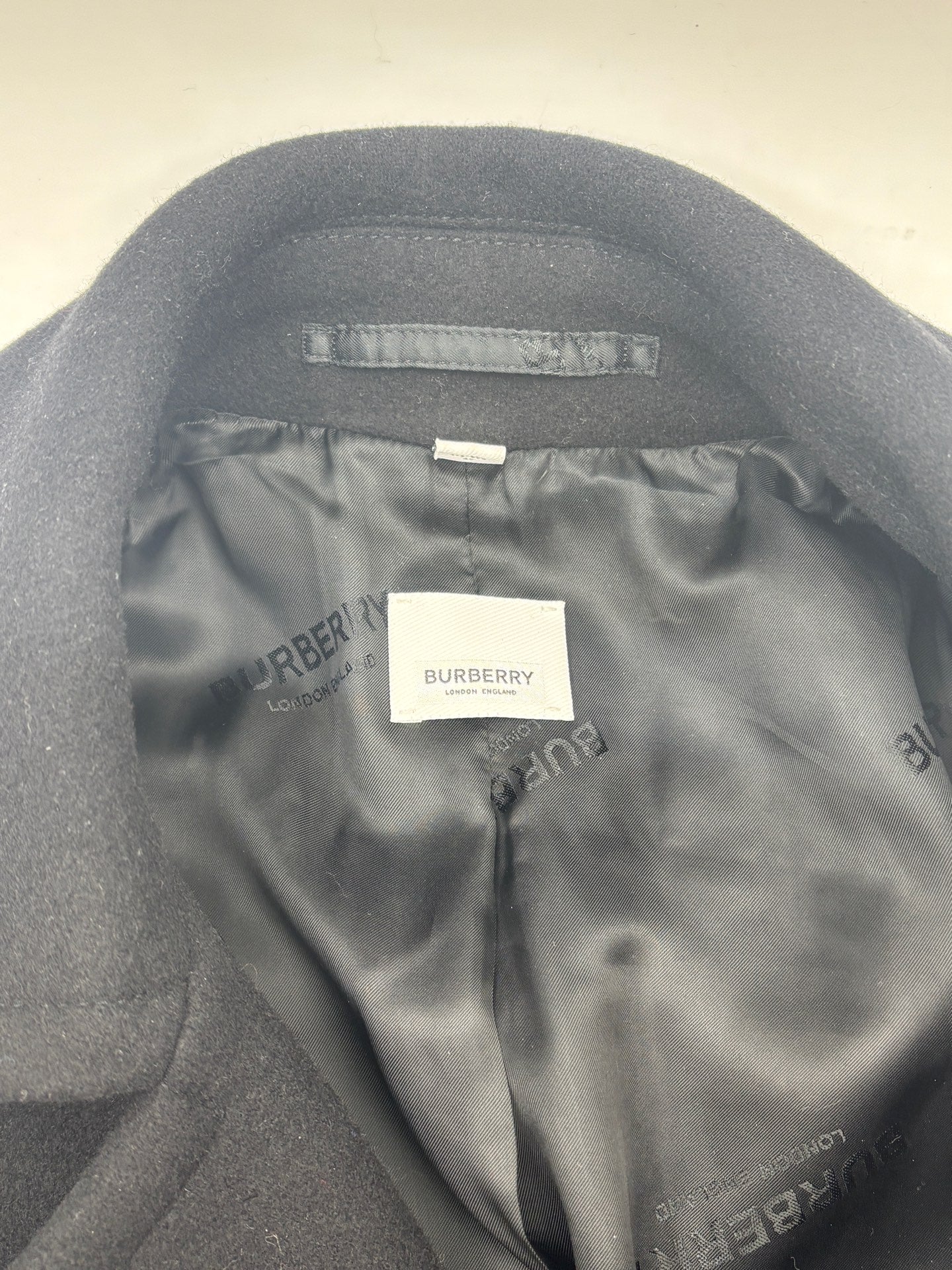 Burberry - Other - Wool - Black - (10)