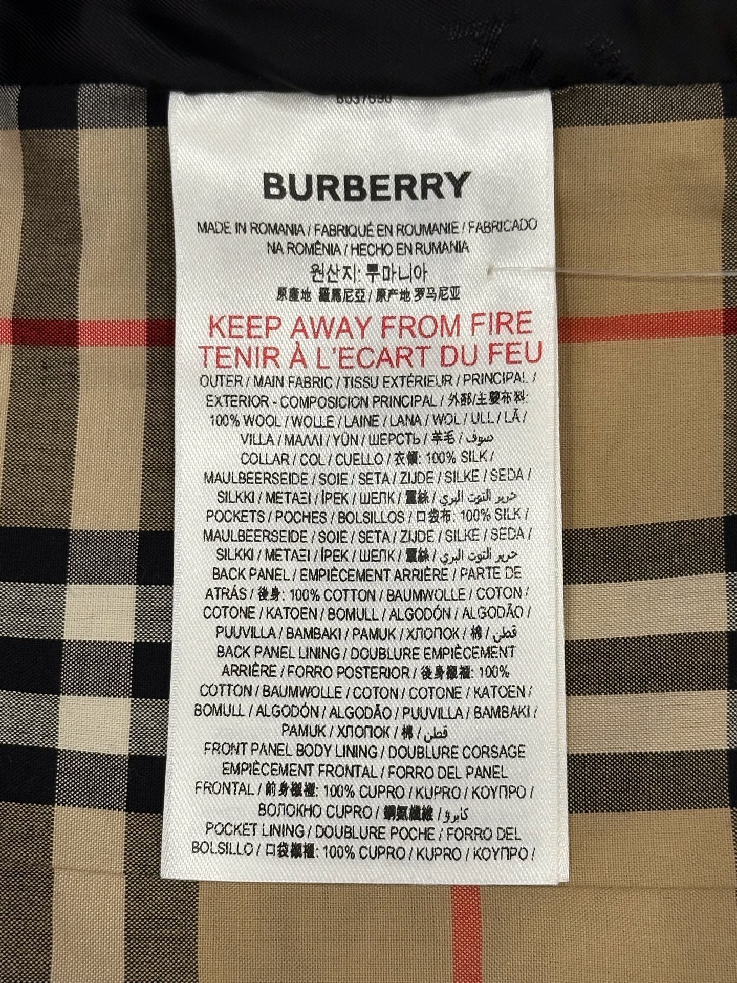 Burberry - Other - Wool - Black - (10)