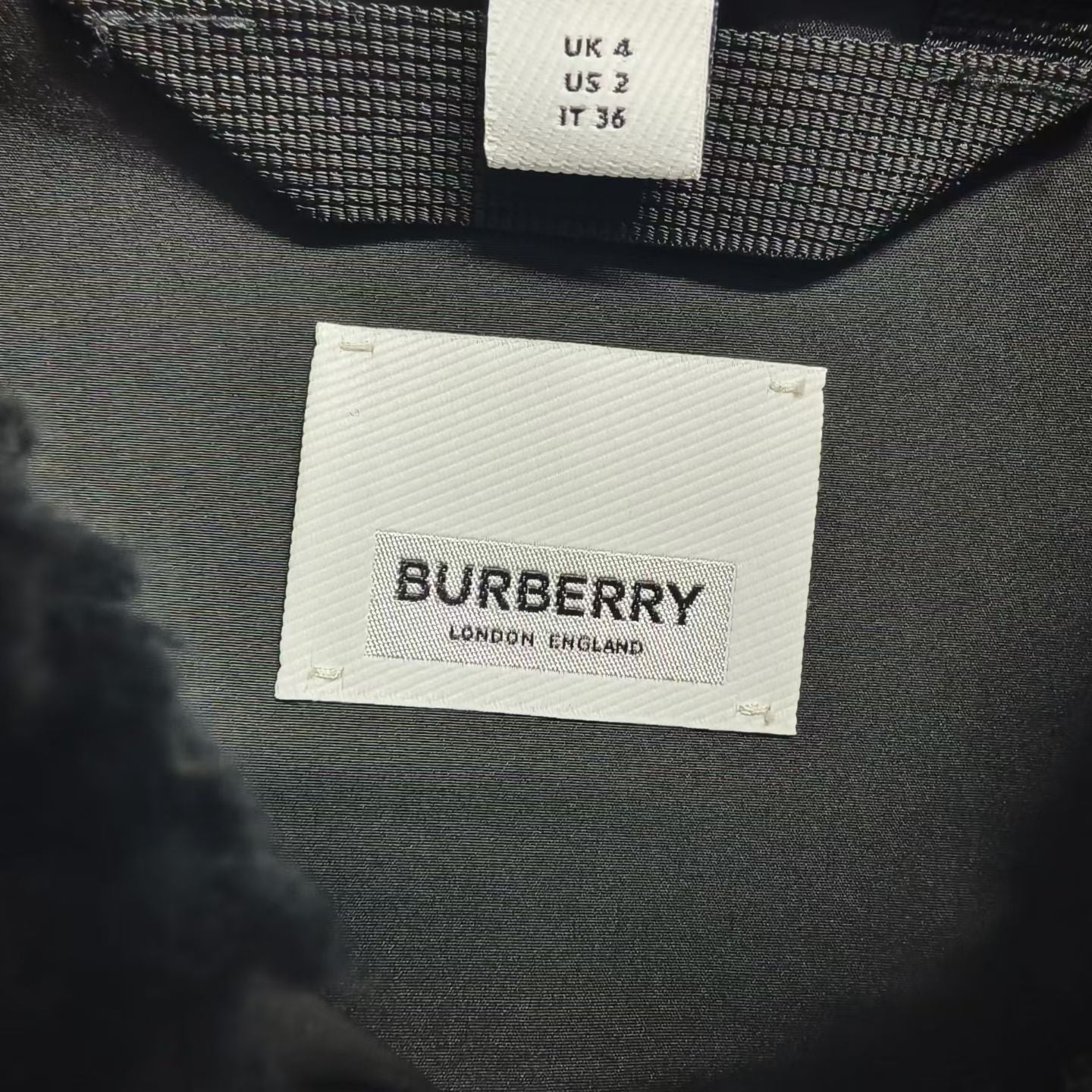 Burberry - Other - Wool - Black - (36)