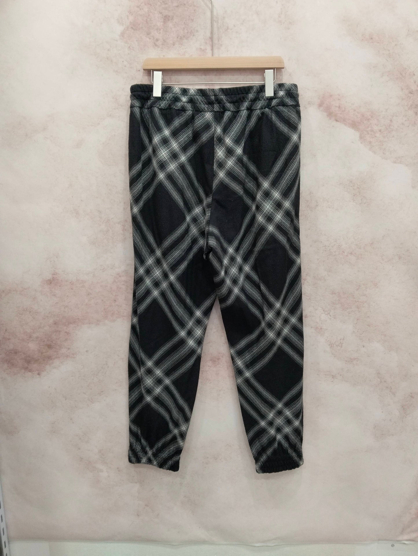 Burberry - Other - Wool - Black - (L)