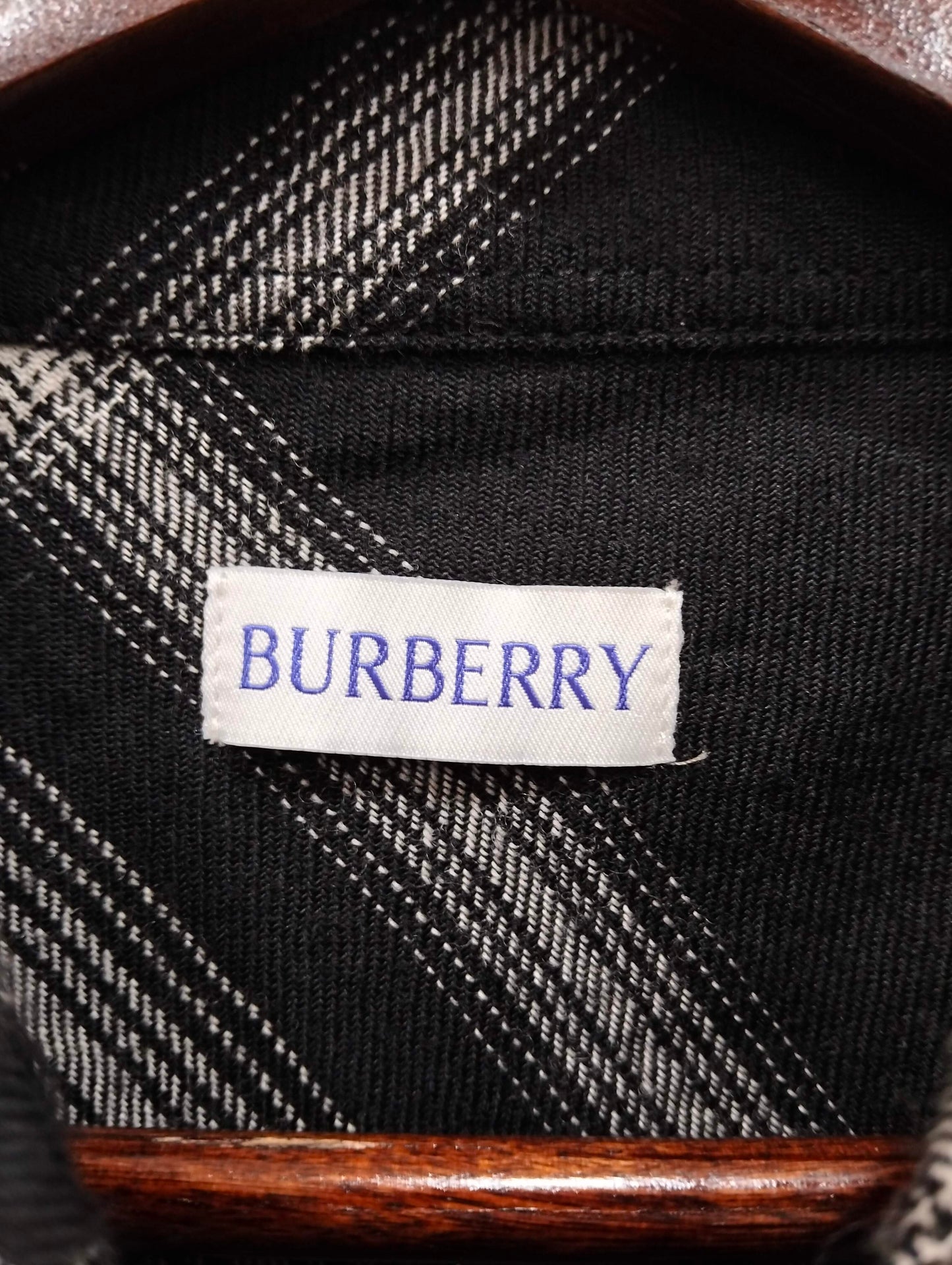 Burberry - Other - Wool - Black - (L)