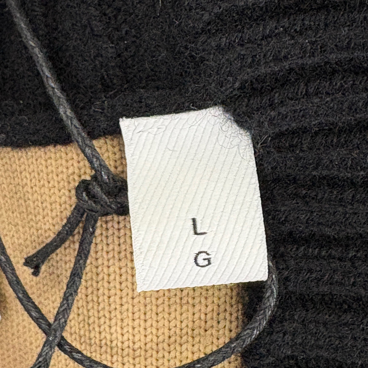 Burberry - Other - Wool - Black - (L)