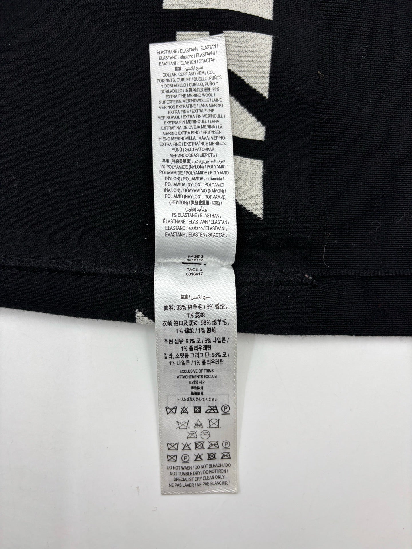 Burberry - Other - Wool - Black - (M)