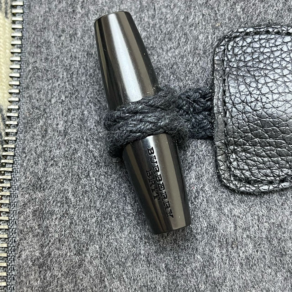 Burberry - Other - Wool - Grey - (40)