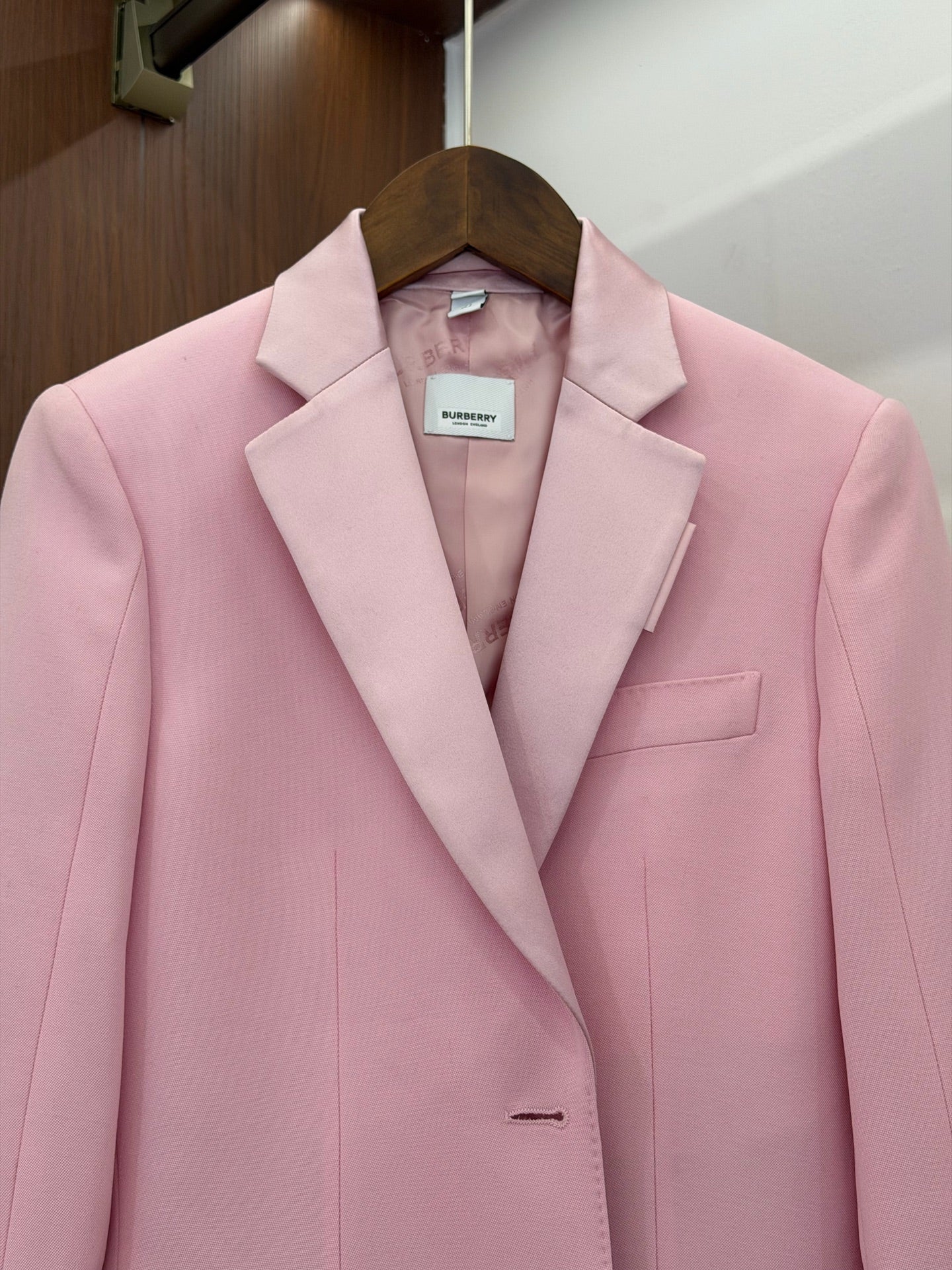 Burberry - Other - Wool - Pink - (34)