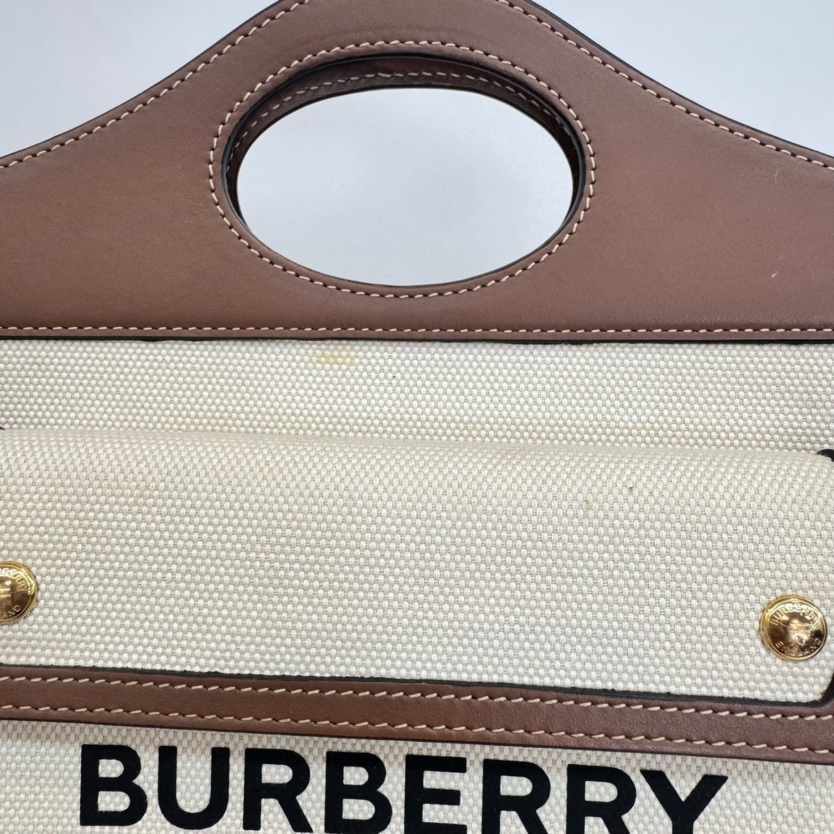 Burberry - Pocket - Cloth - Beige - (small)