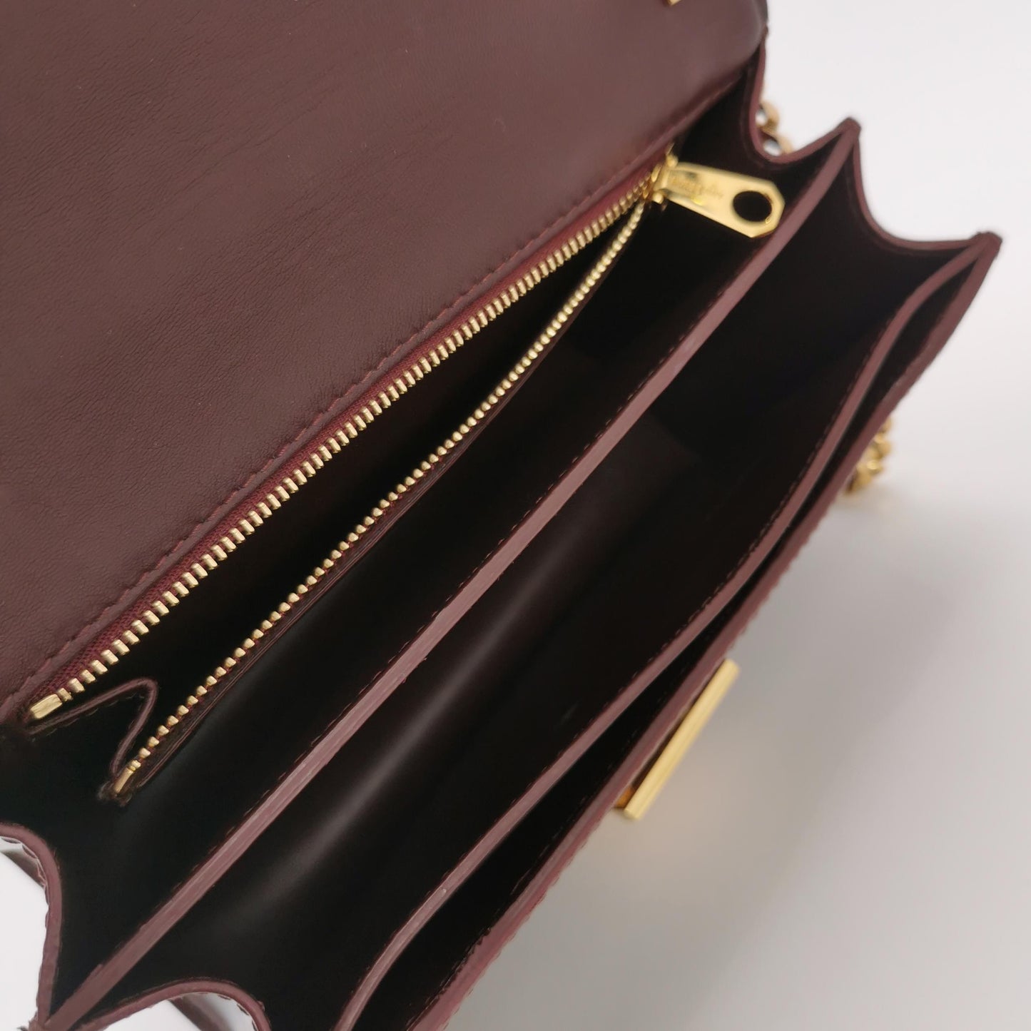 Burberry - Quilted TB Bag - Lambskin leather - Burgundy - (Small)