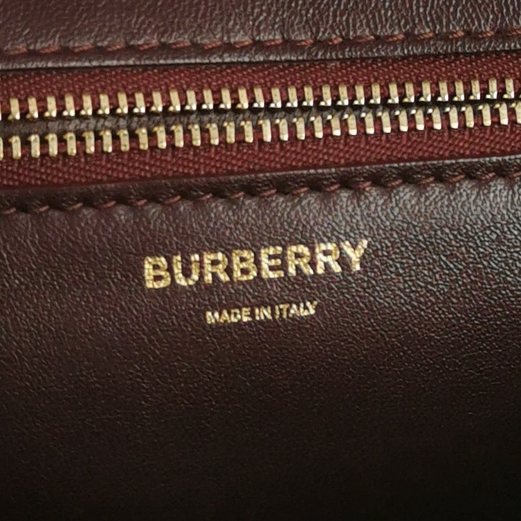 Burberry - Quilted TB Bag - Lambskin leather - Burgundy - (Small)